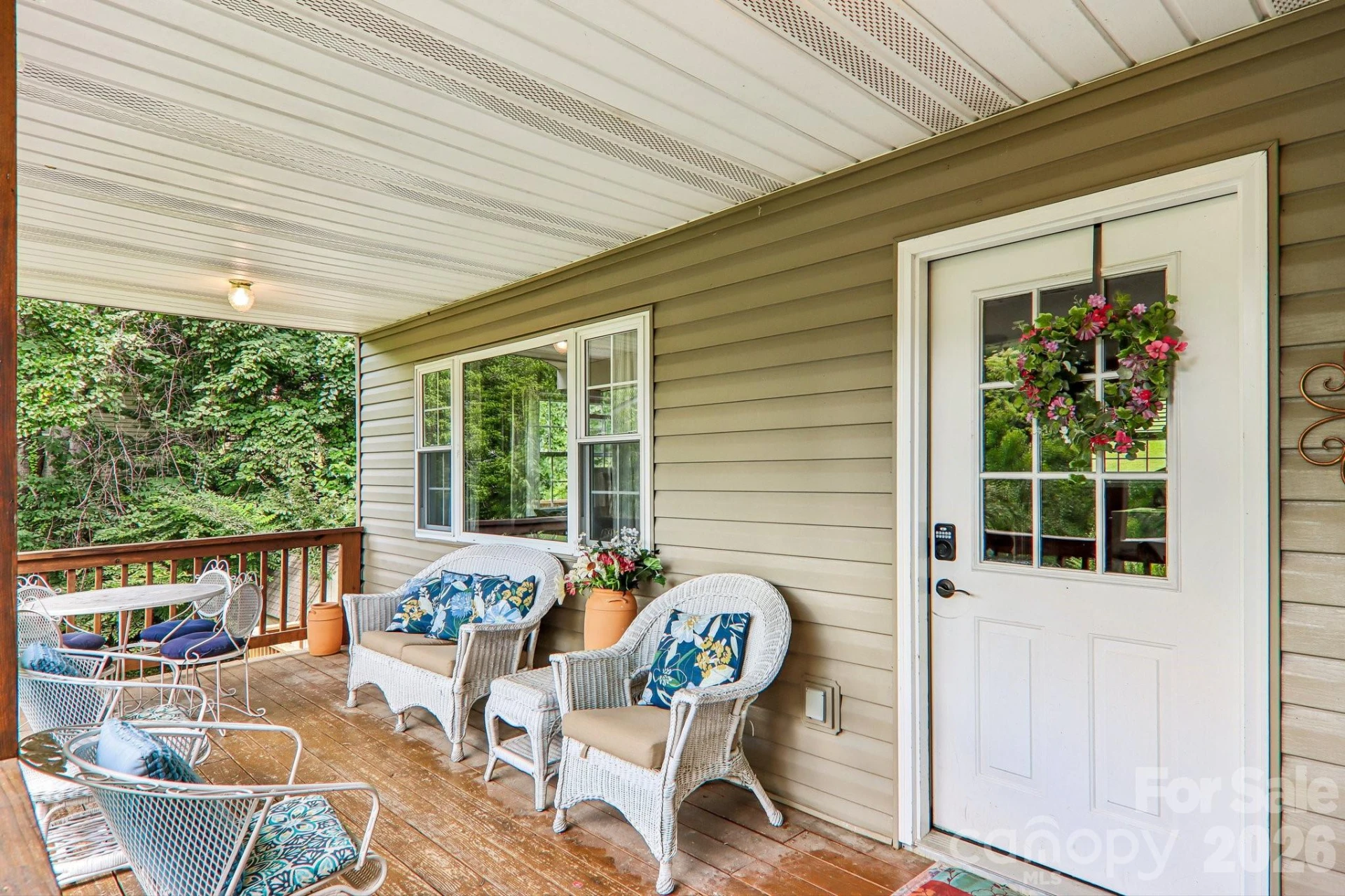 169 Highview Drive - Photo 4