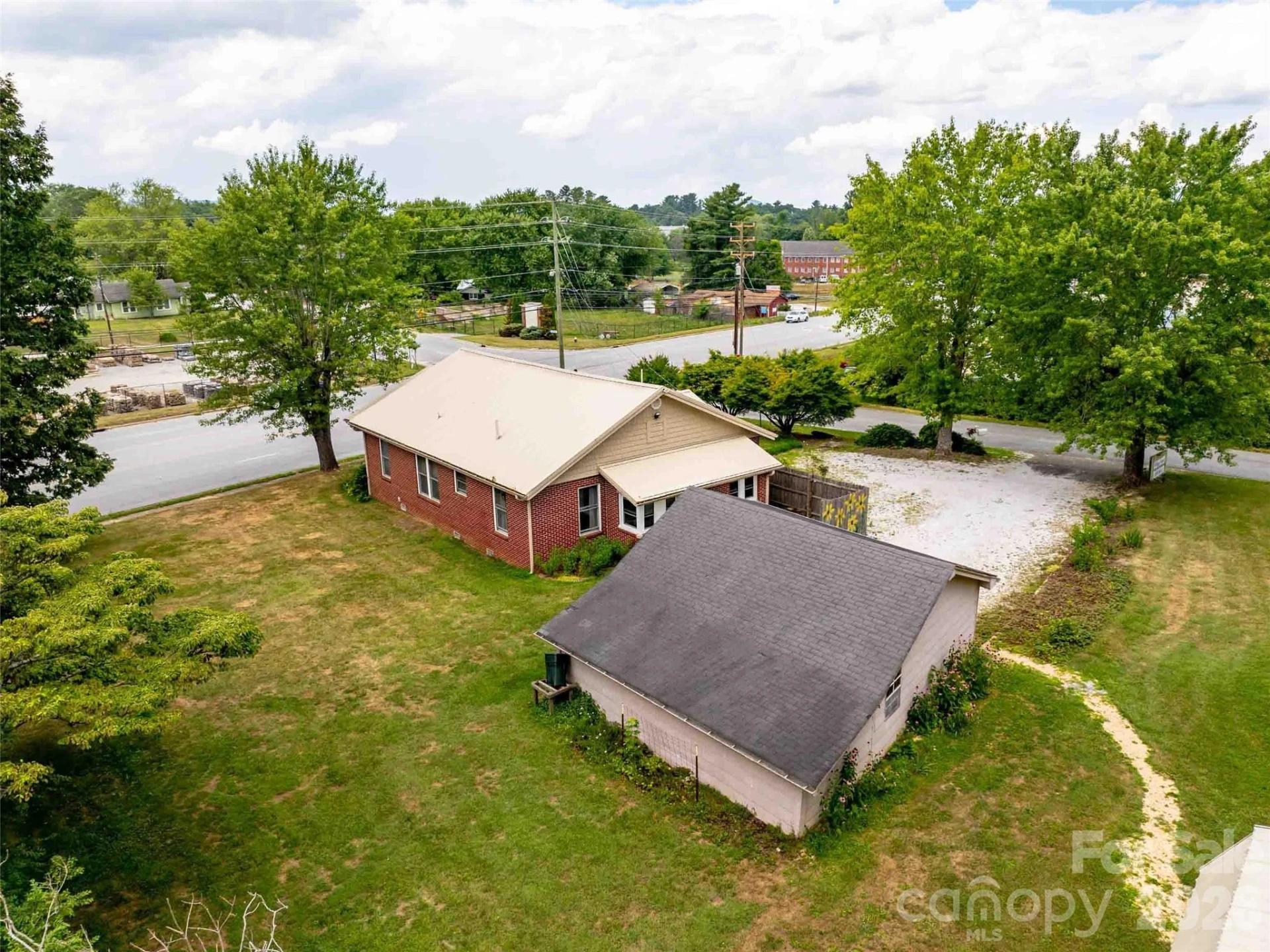 103 E King Street - Photo 4
