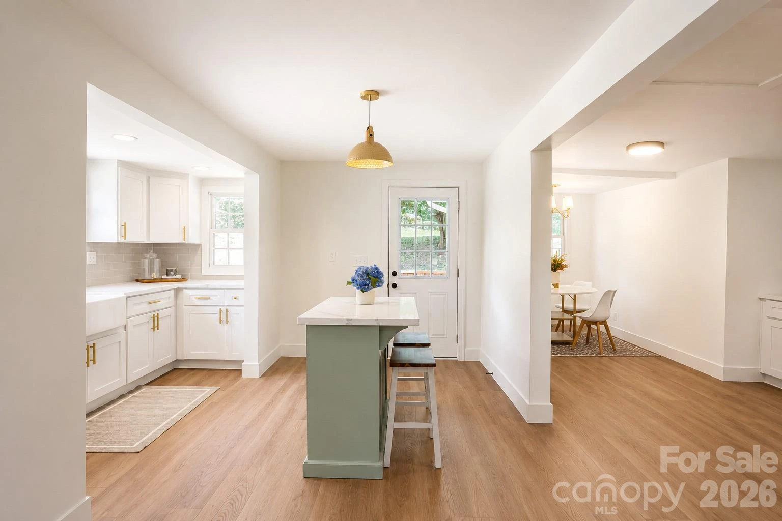 811 Markham Road - Photo 4