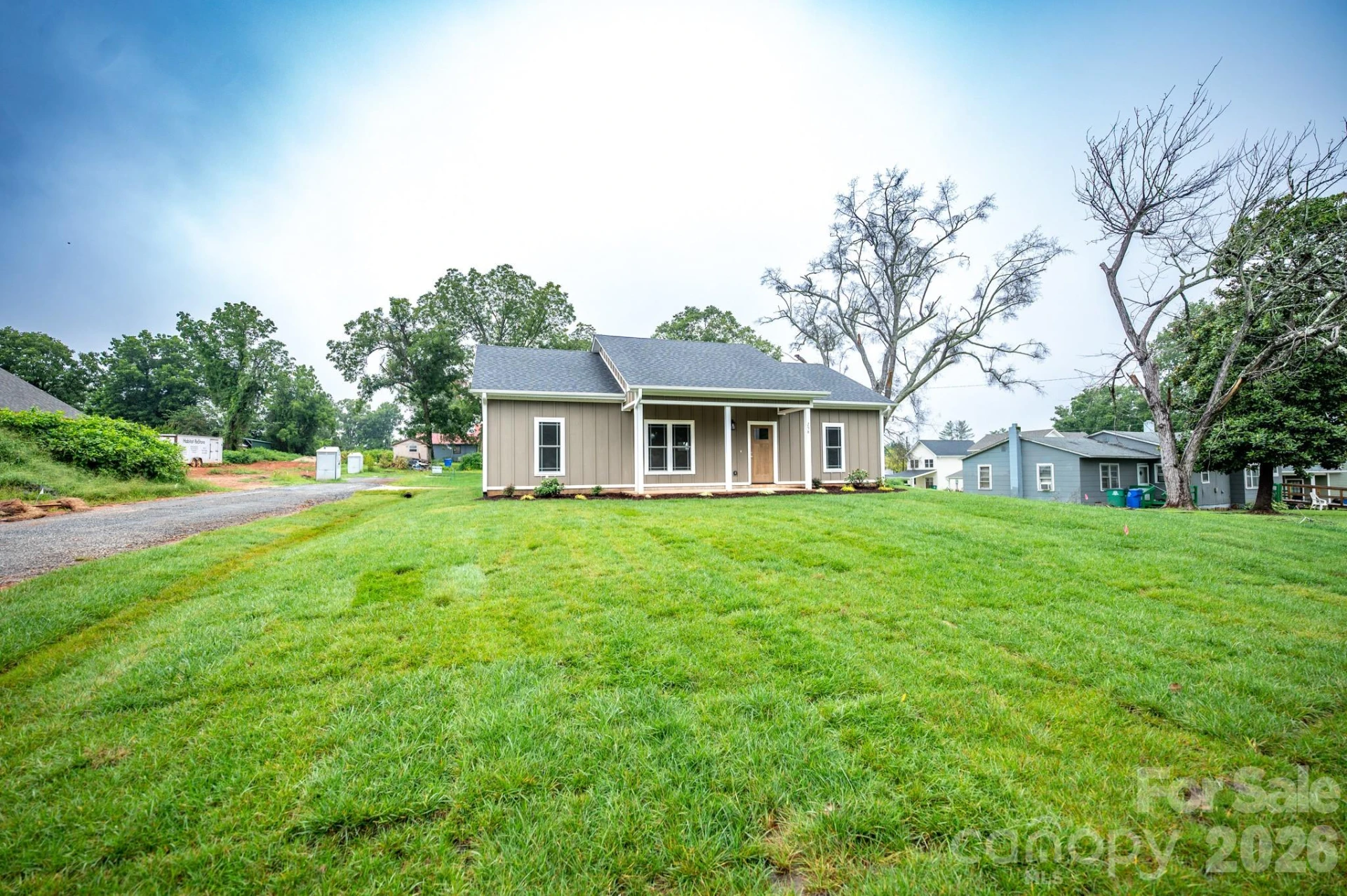 258 Florida Avenue - Photo 2