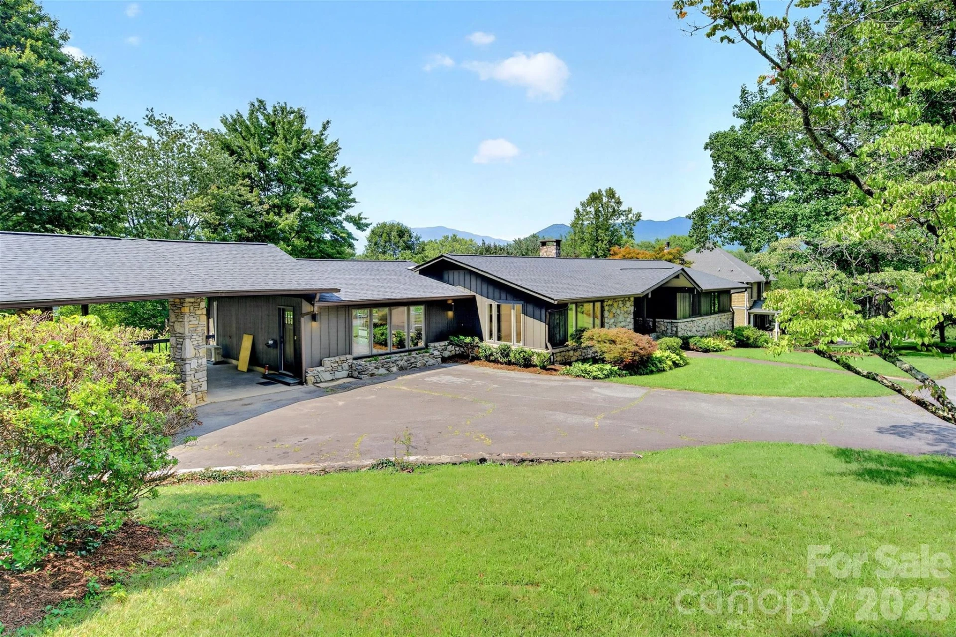208 Dogwood Lane - Photo 6