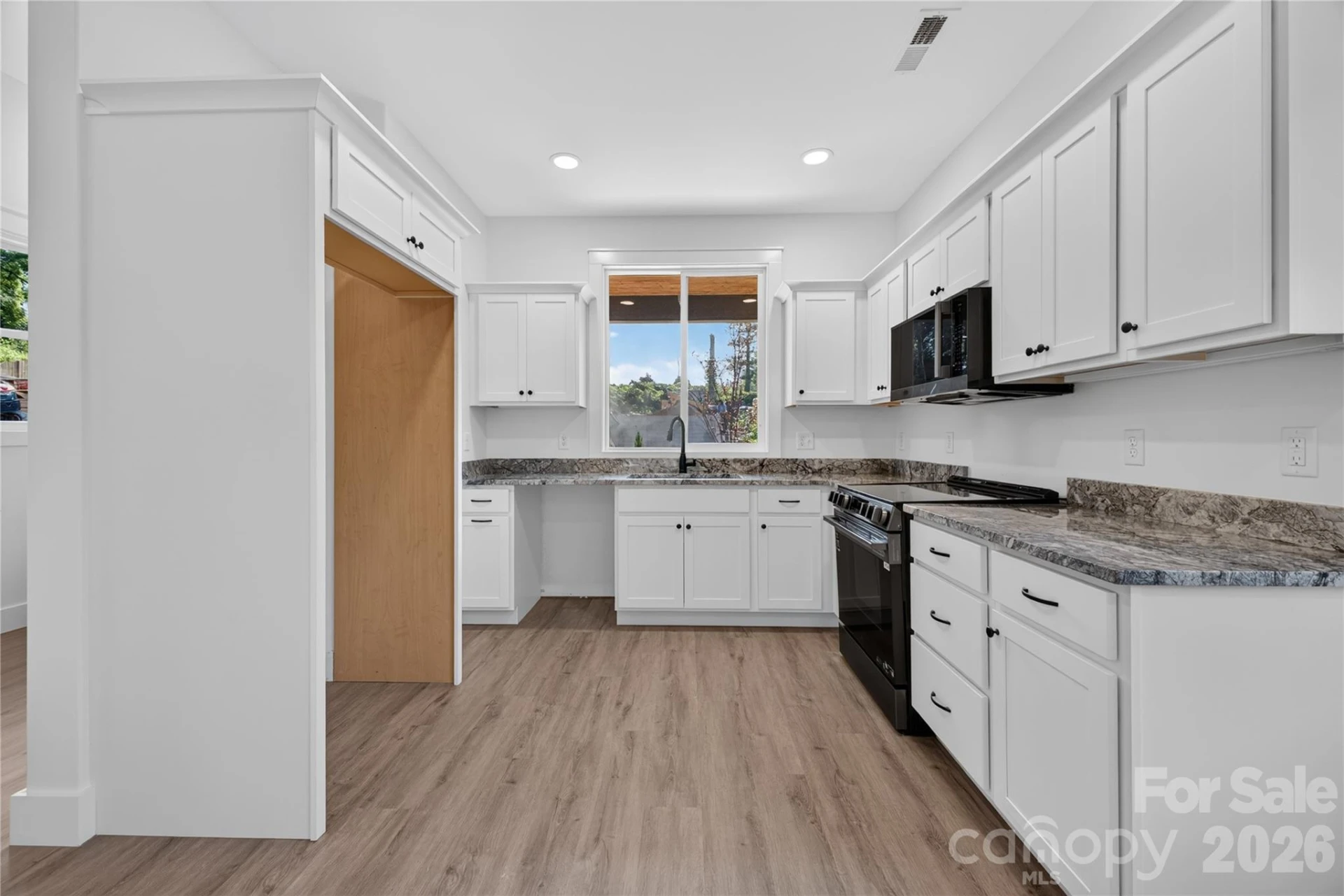 1013 Fassifern Court - Photo 6