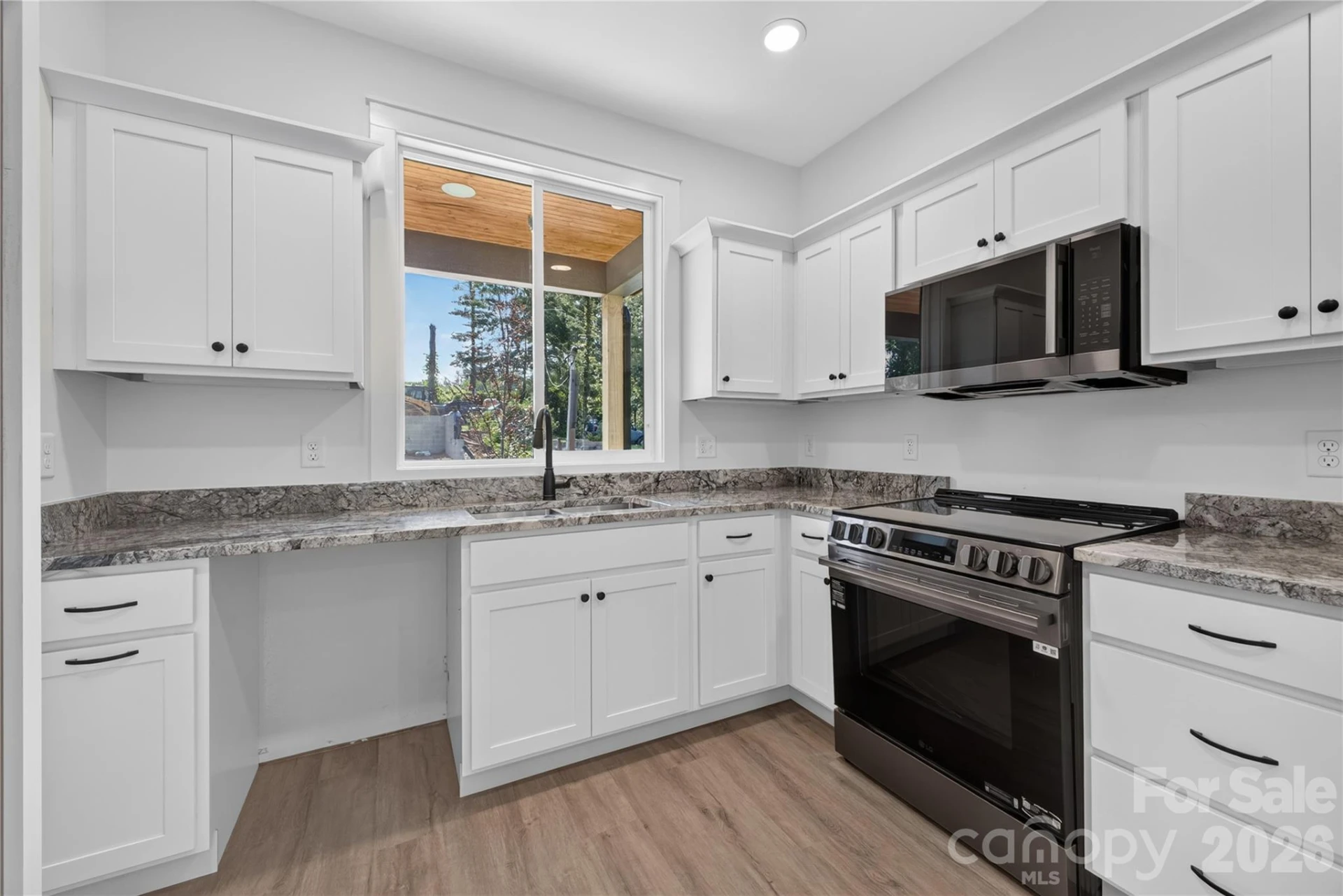 1013 Fassifern Court - Photo 7
