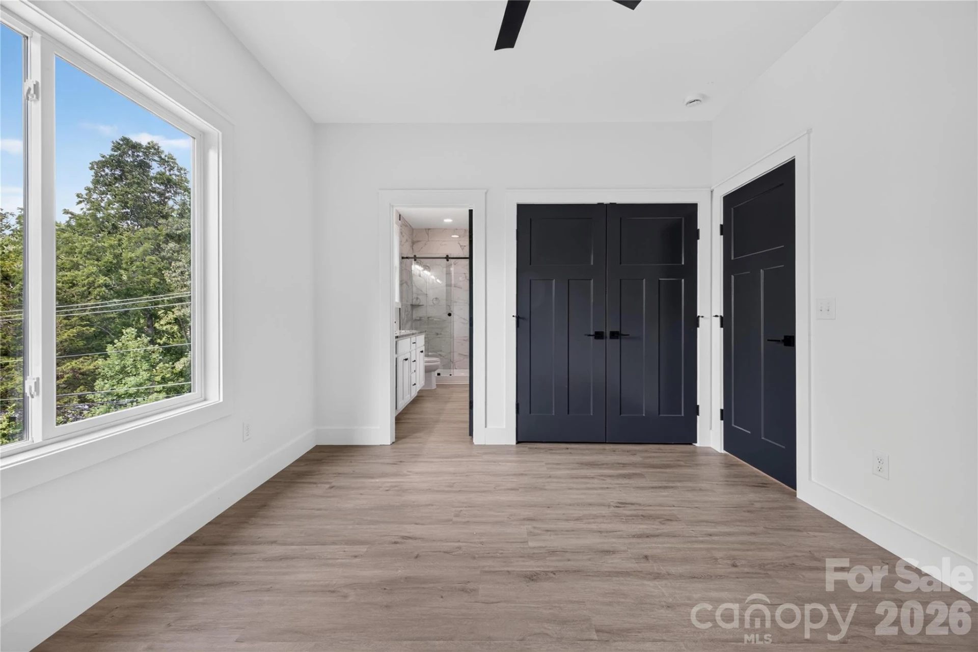 1013 Fassifern Court - Photo 13