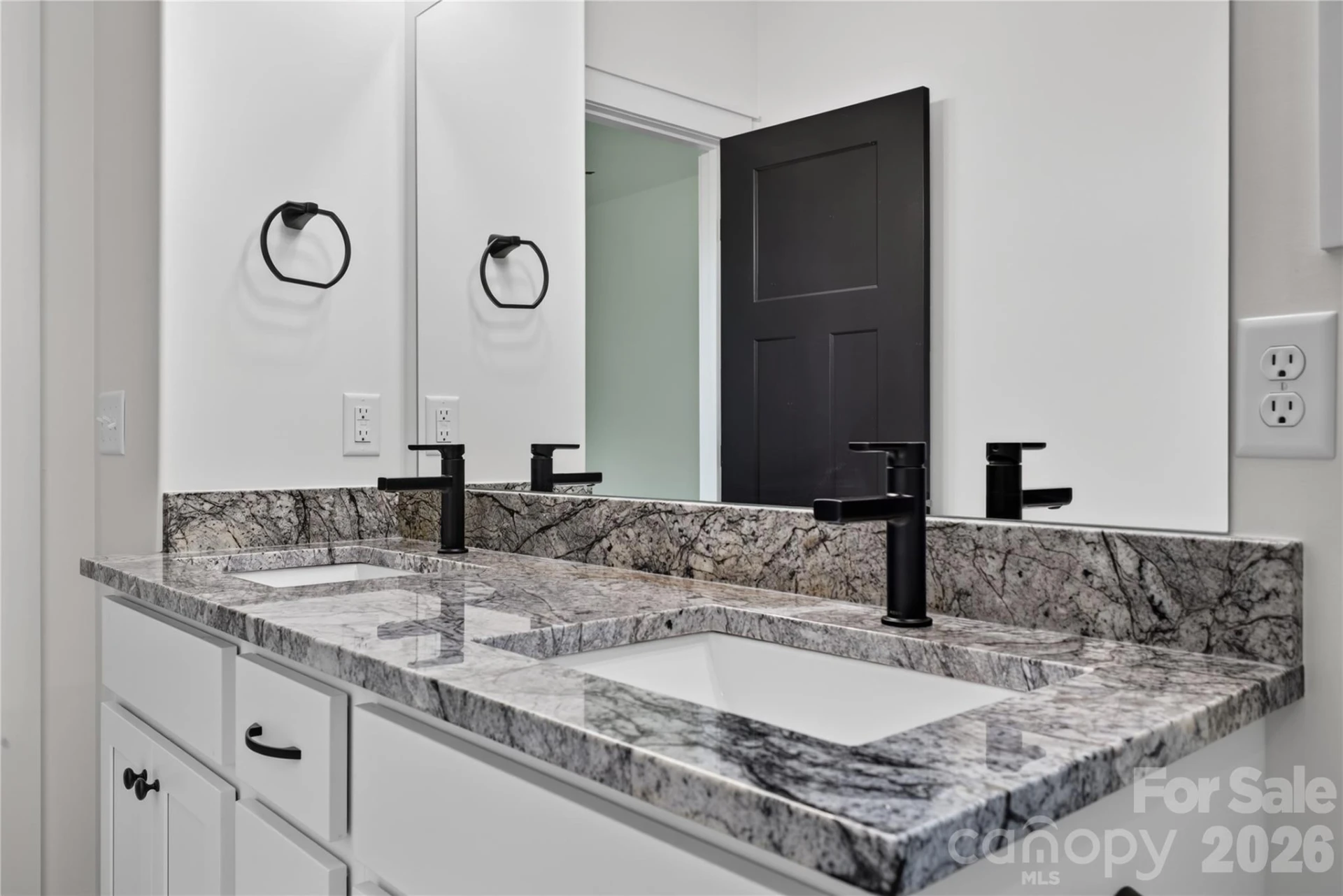 1013 Fassifern Court - Photo 16