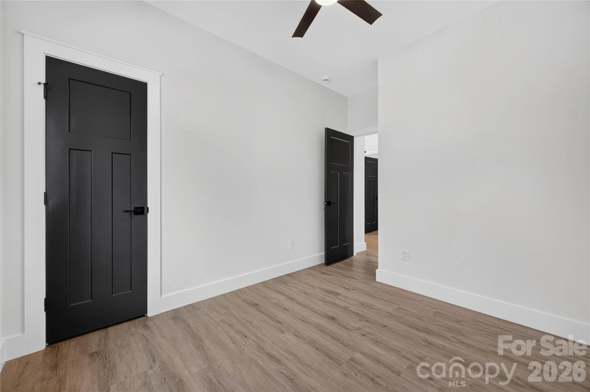 1013 Fassifern Court - Photo 17