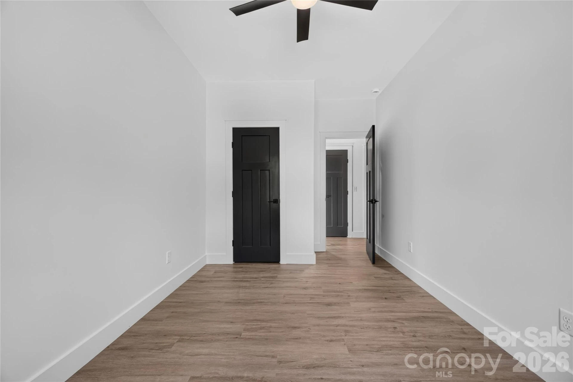 1013 Fassifern Court - Photo 20