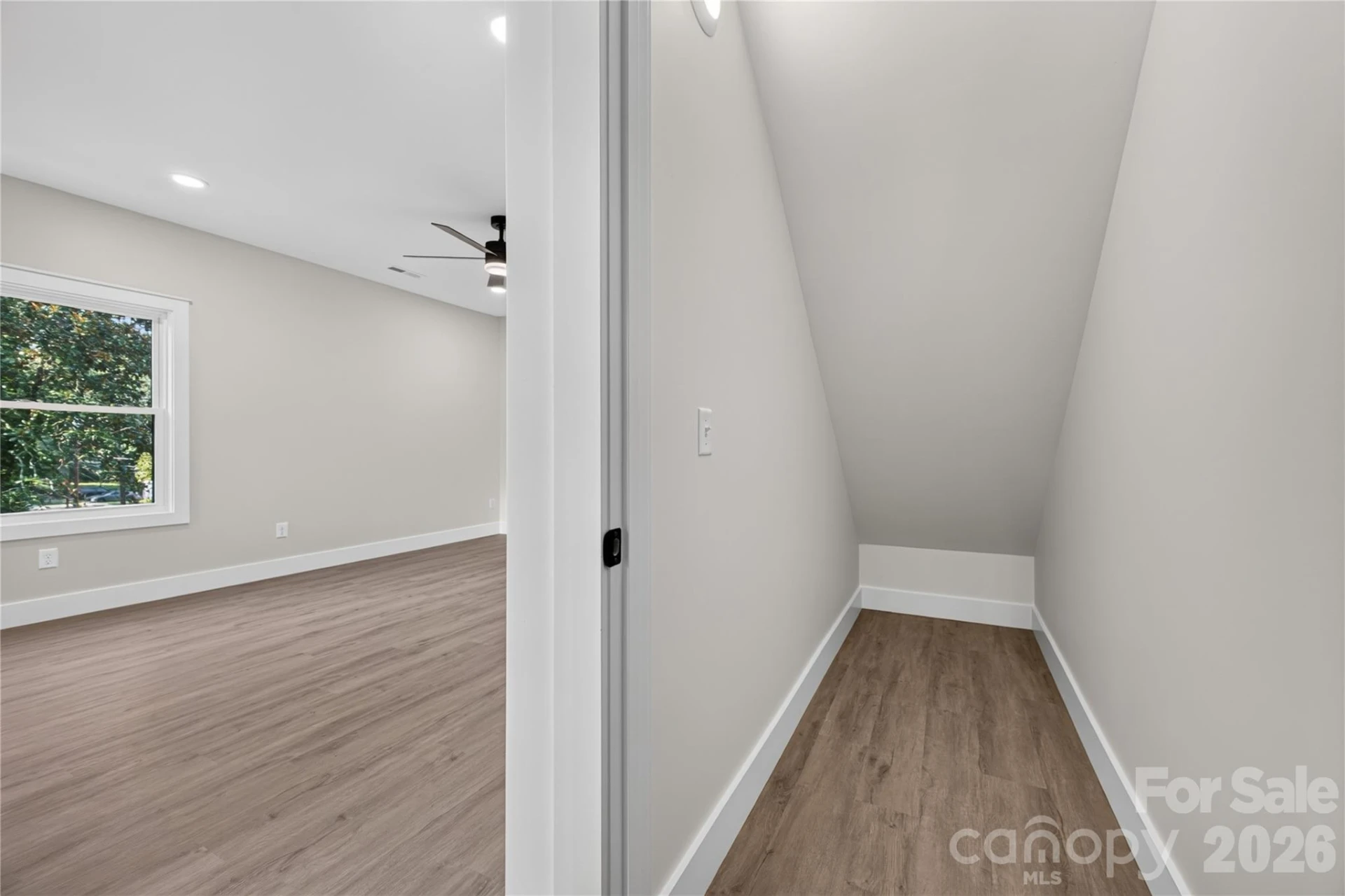 1013 Fassifern Court - Photo 27