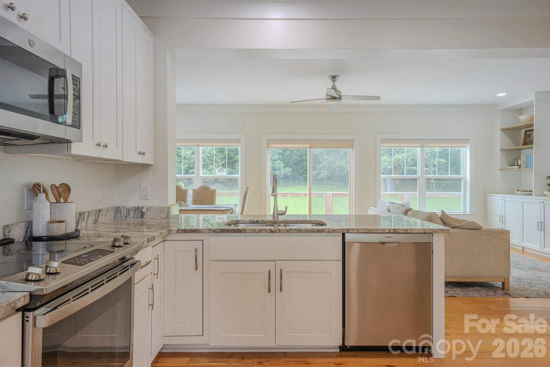 160 Ridge View Drive - Photo 4