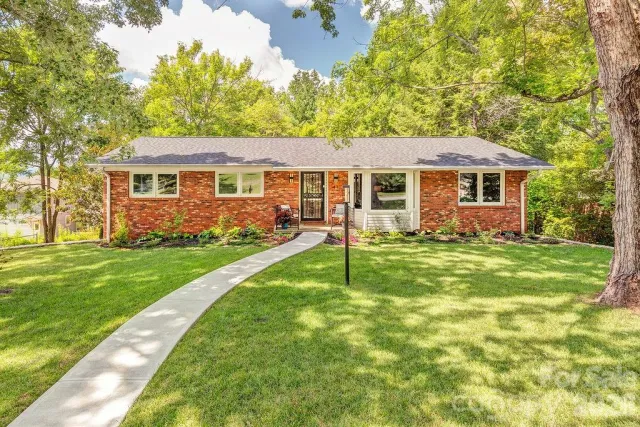 47 Deerwood Drive, Asheville, NC, 28805