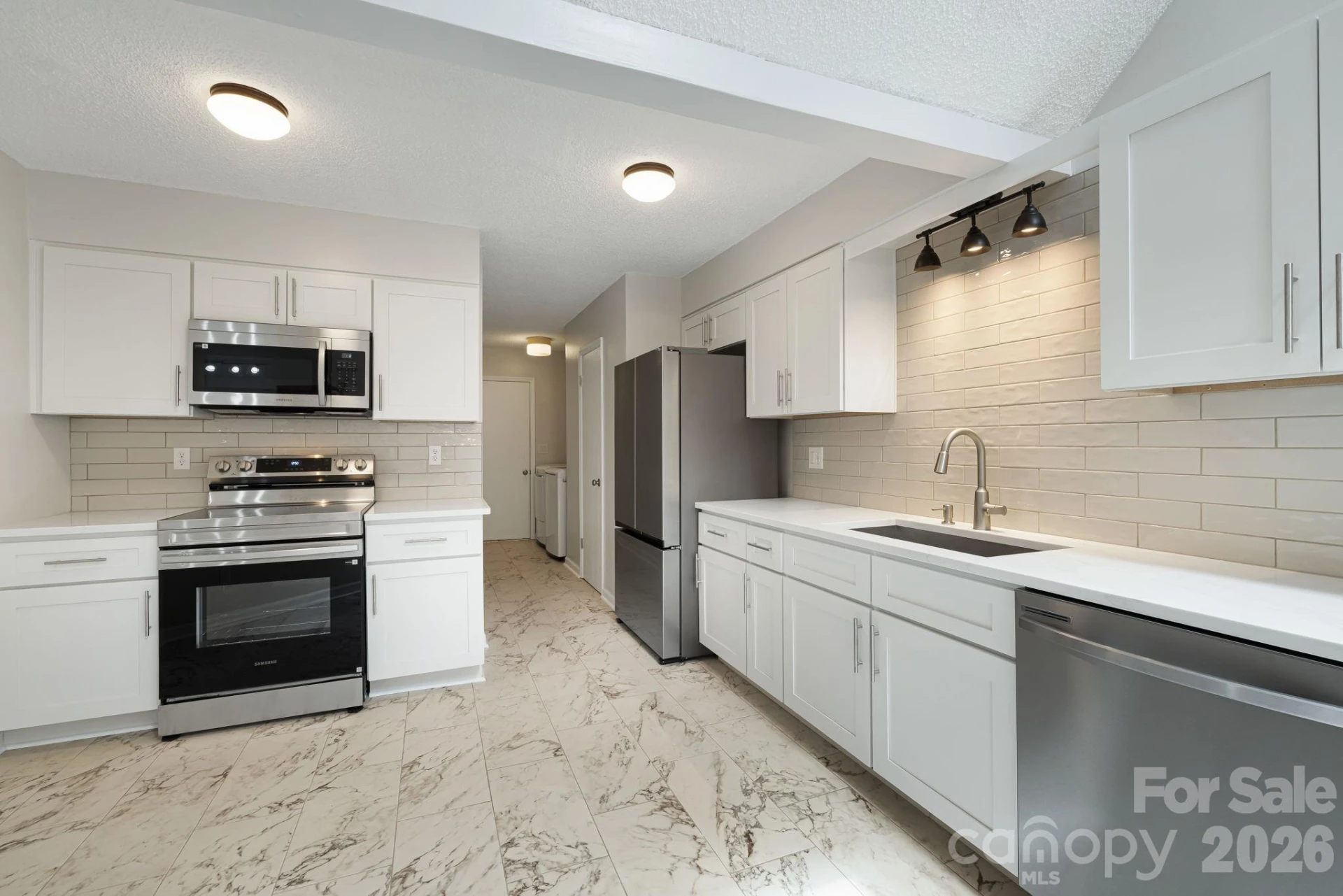 35 Golden Oaks Lane - Photo 14