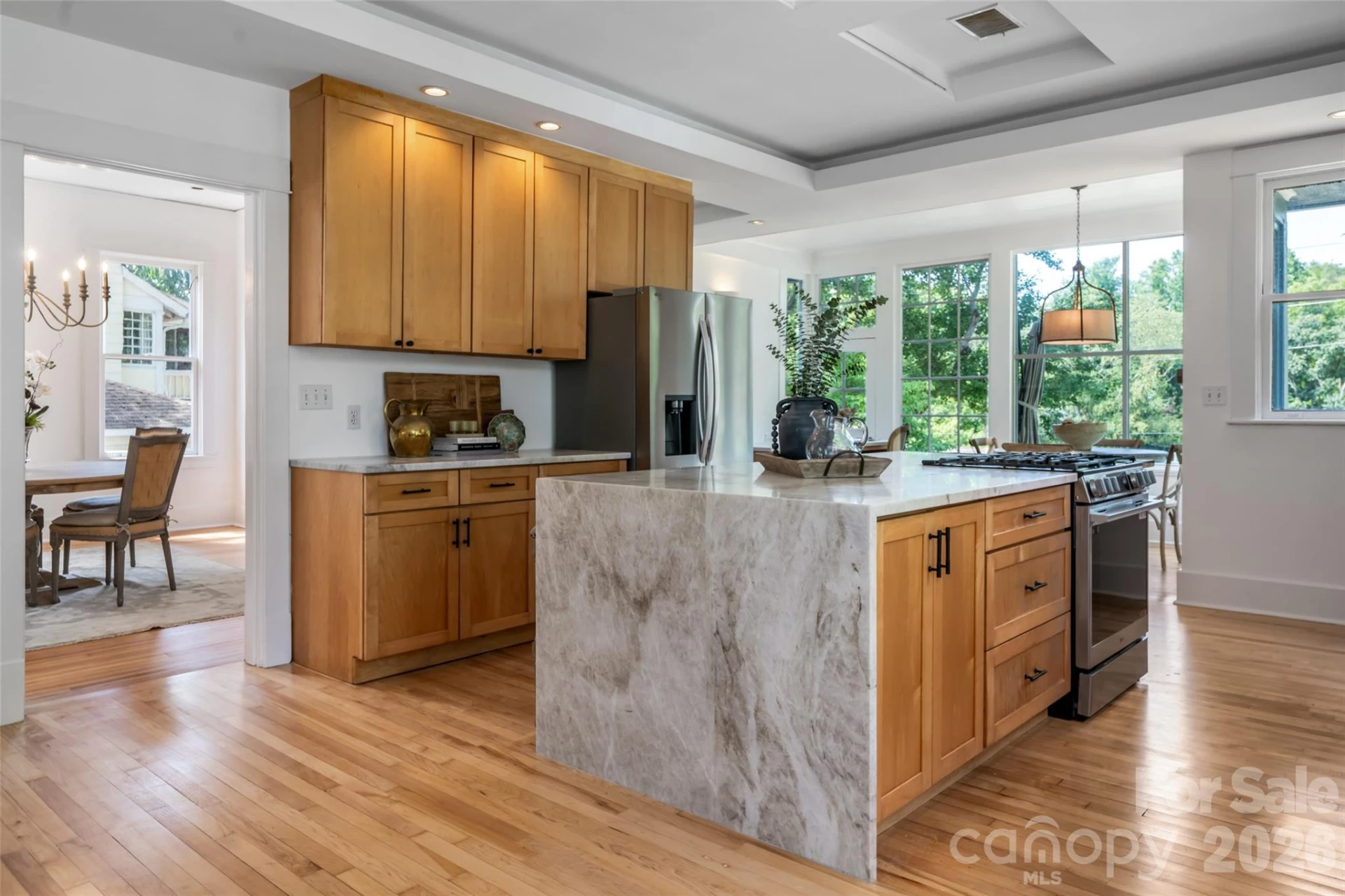 142 Edwin Place - Photo 10