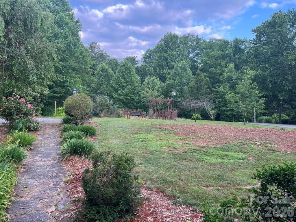325 Ewbank Road - Photo 4