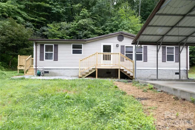 559 Old Quebec Road, Lake Toxaway, NC, 28747