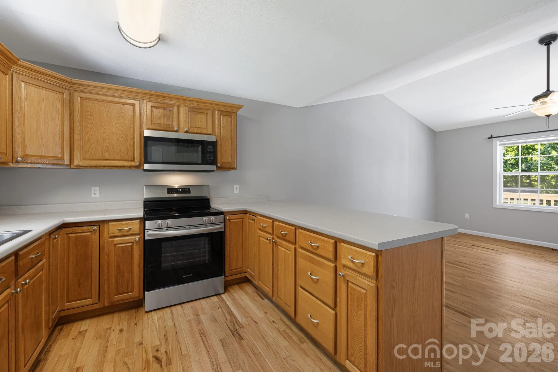 76 Selwyn Road - Photo 13