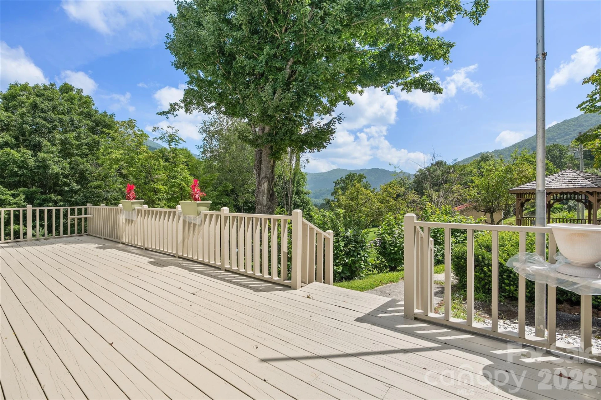 30 Hillcrest Road - Photo 4