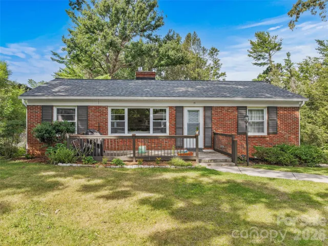 15 Lynnstone Court, Asheville, NC, 28805