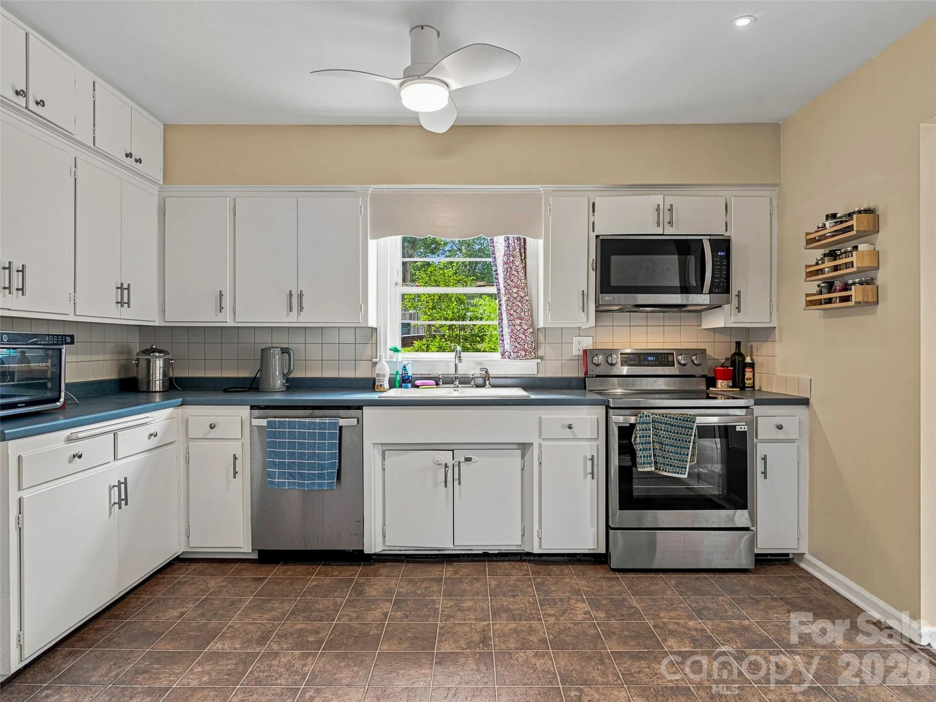 15 Lynnstone Court - Photo 9