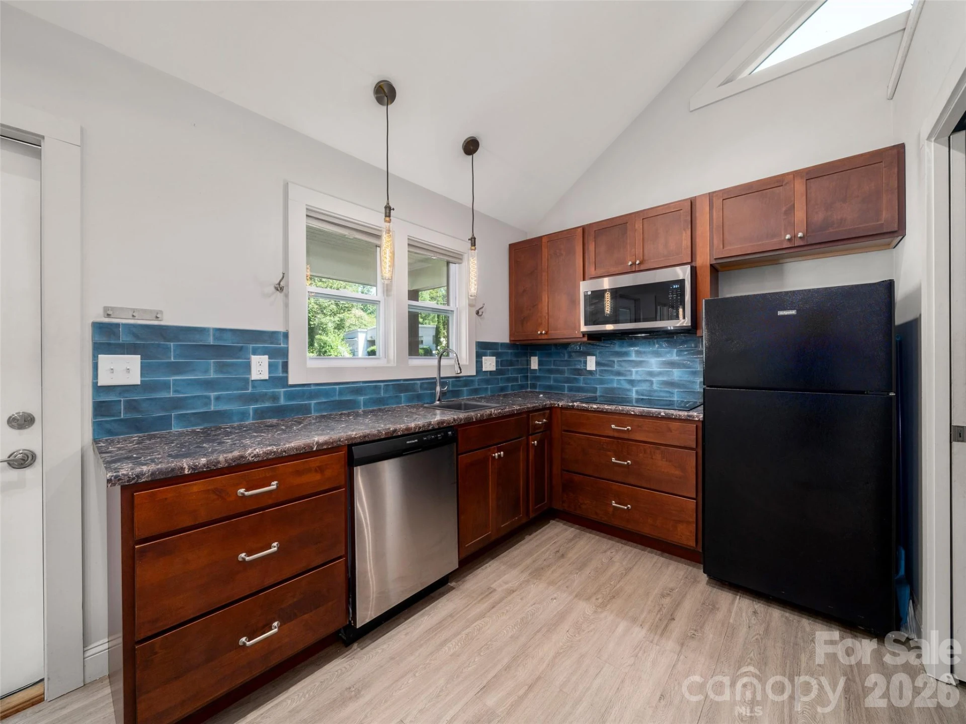 185 Duckworth Avenue - Photo 6