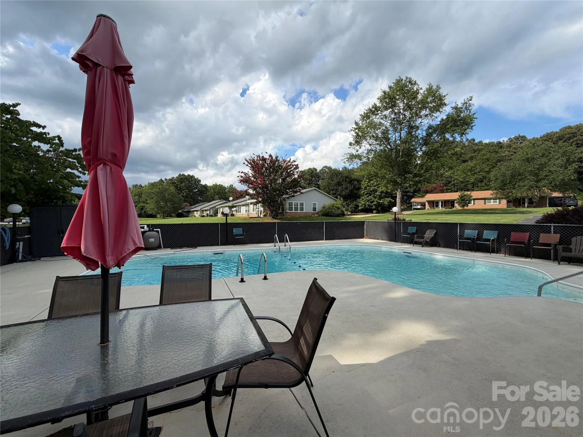 127 Holly Court - Photo 3