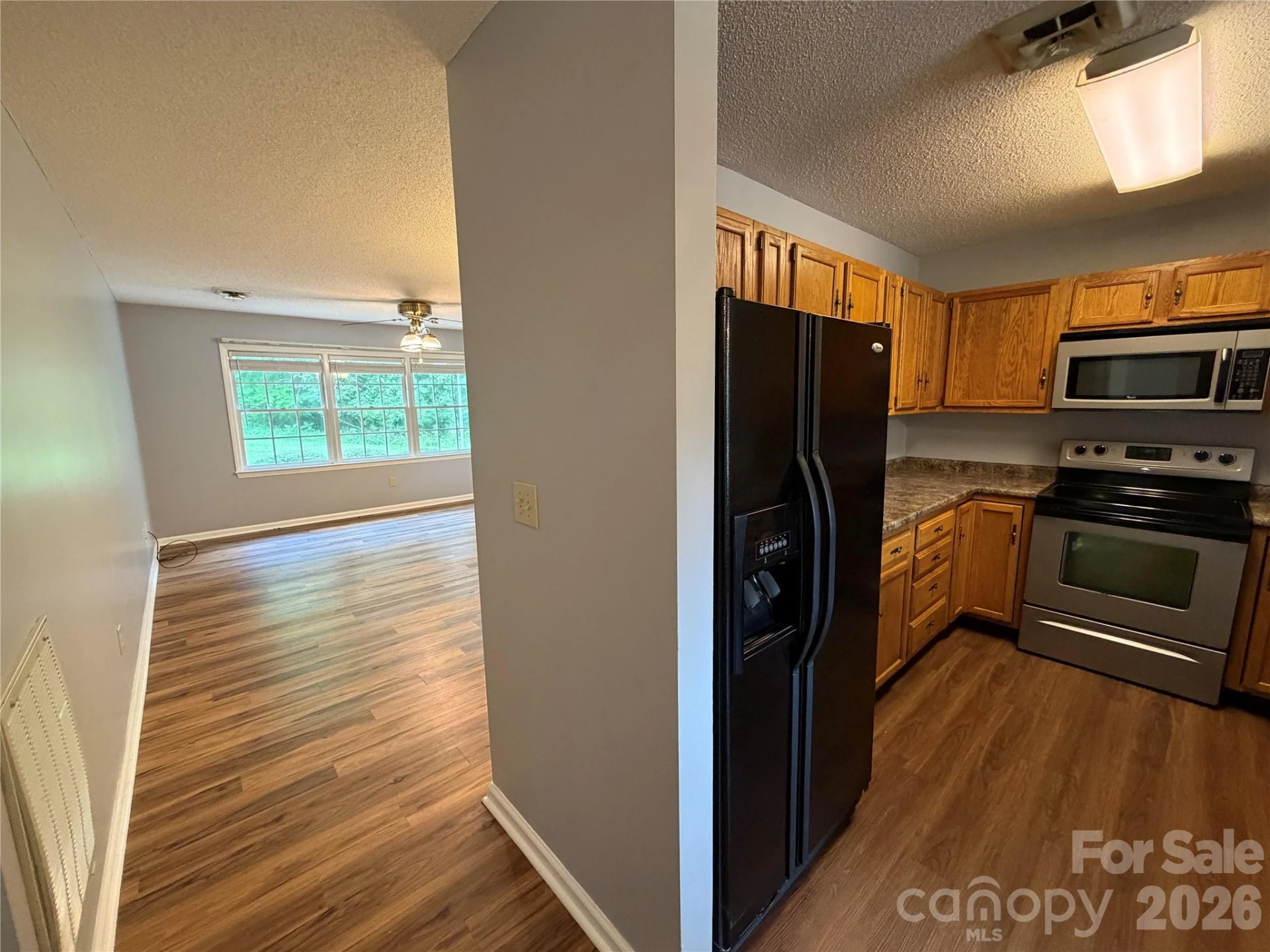 127 Holly Court - Photo 4