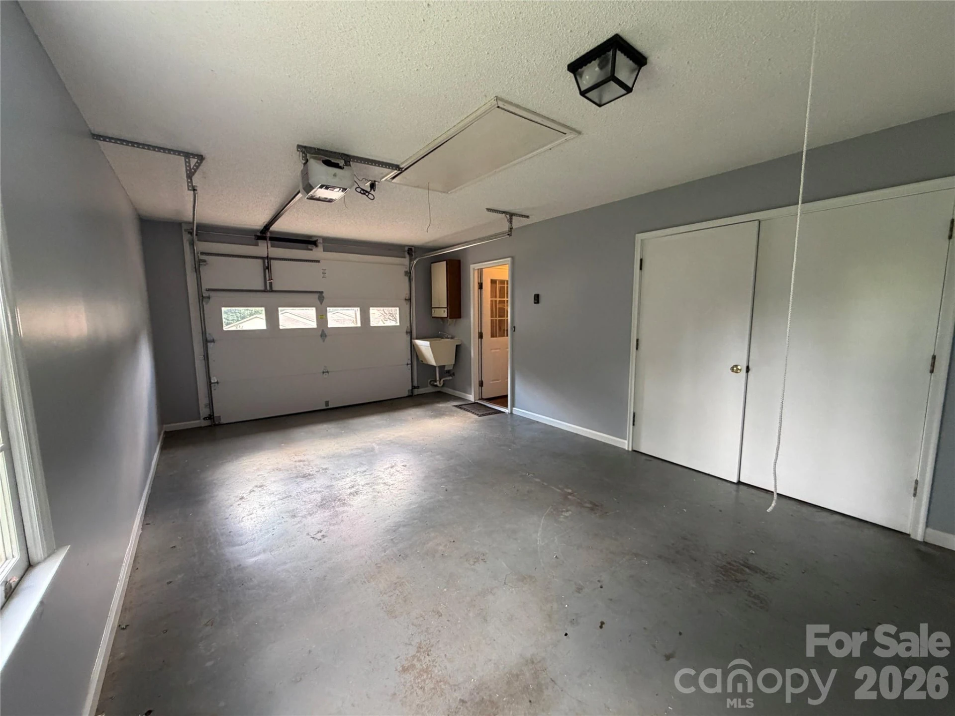 127 Holly Court - Photo 11
