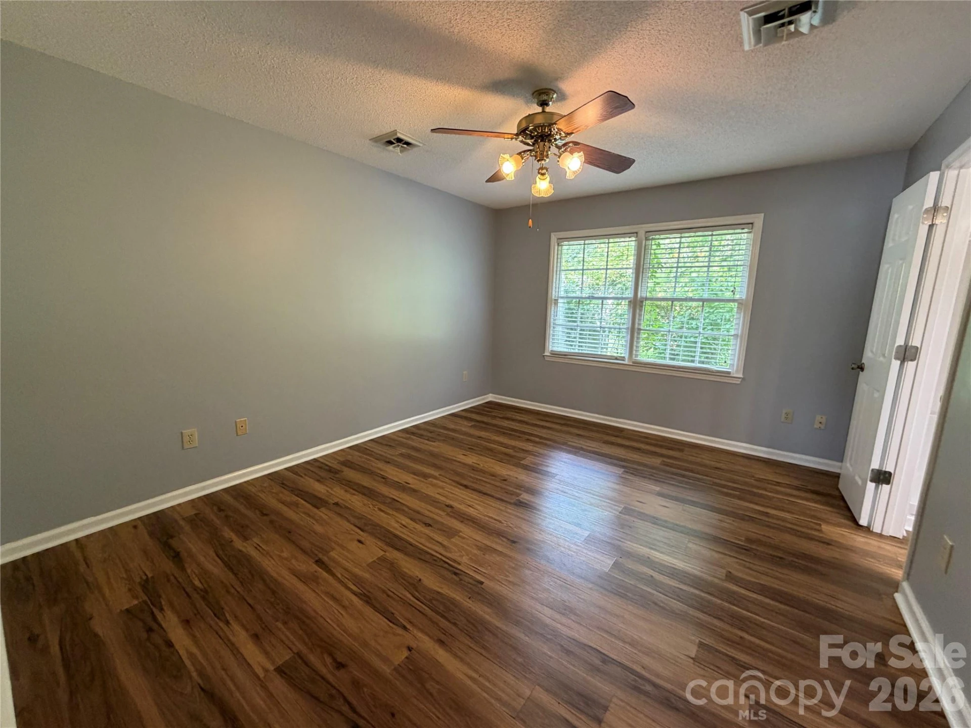 127 Holly Court - Photo 24