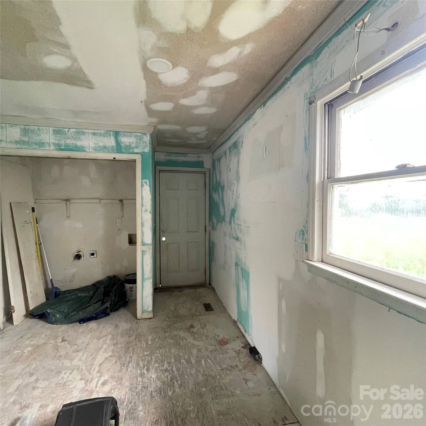 248 WOODSIDE Drive - Photo 8