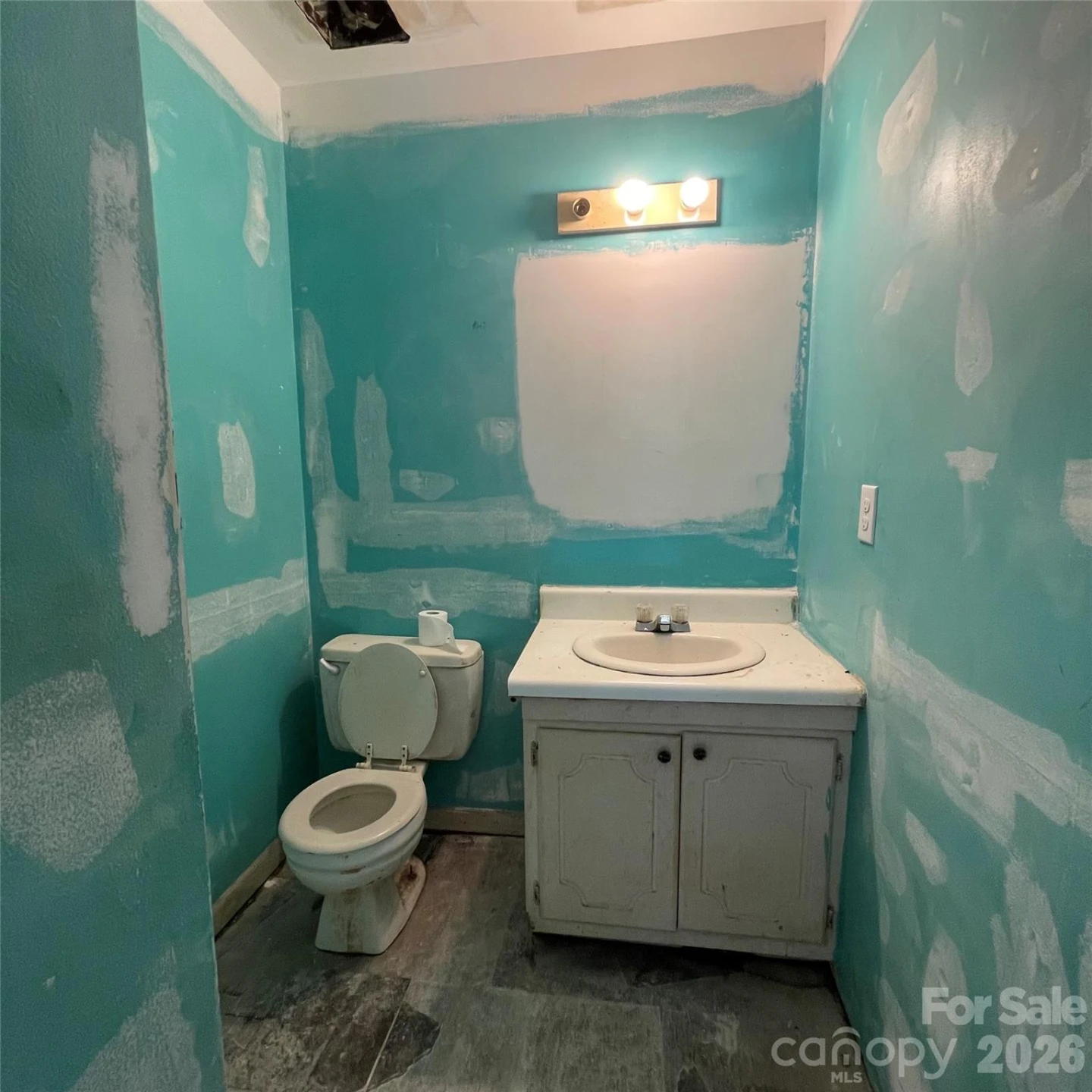 248 WOODSIDE Drive - Photo 10