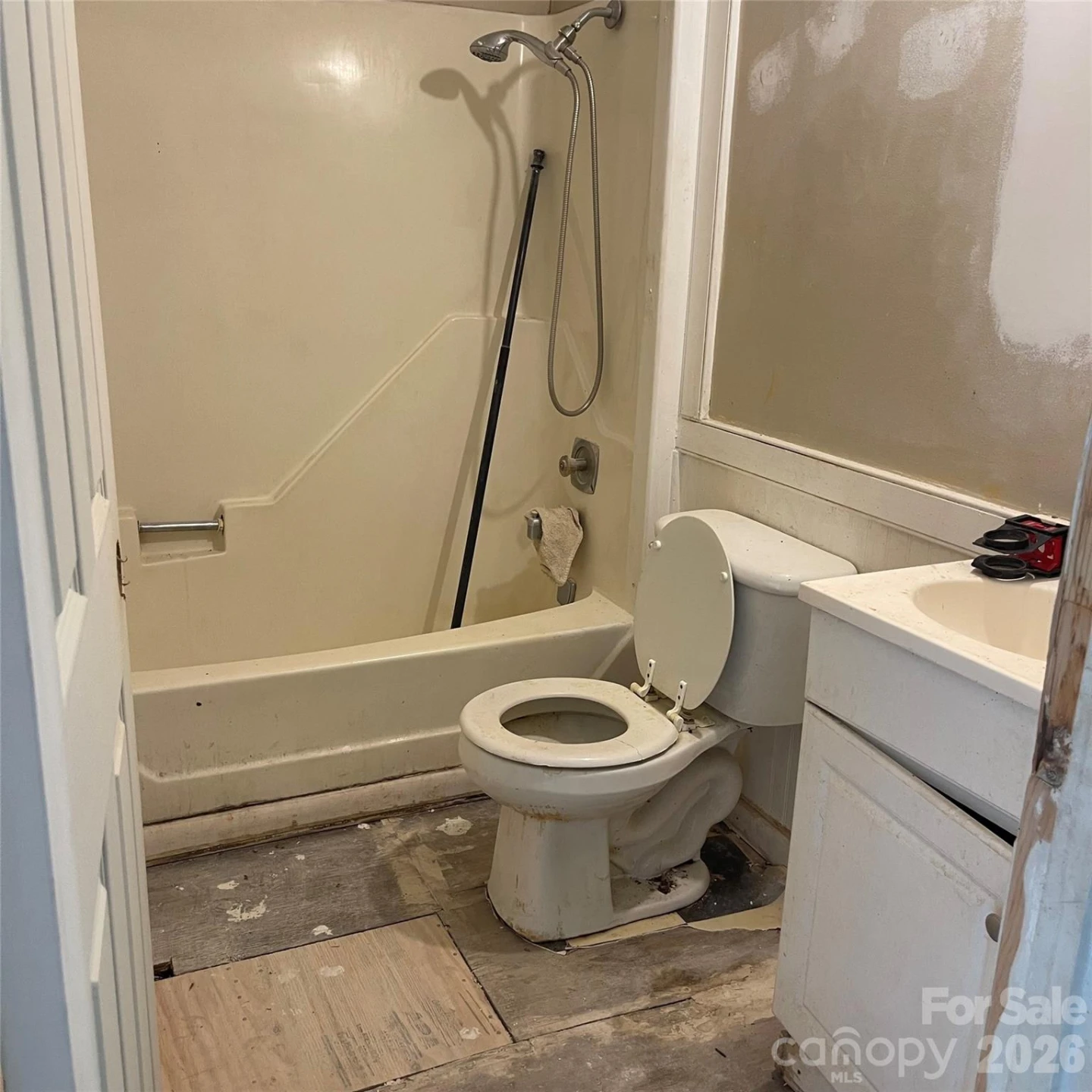 248 WOODSIDE Drive - Photo 16