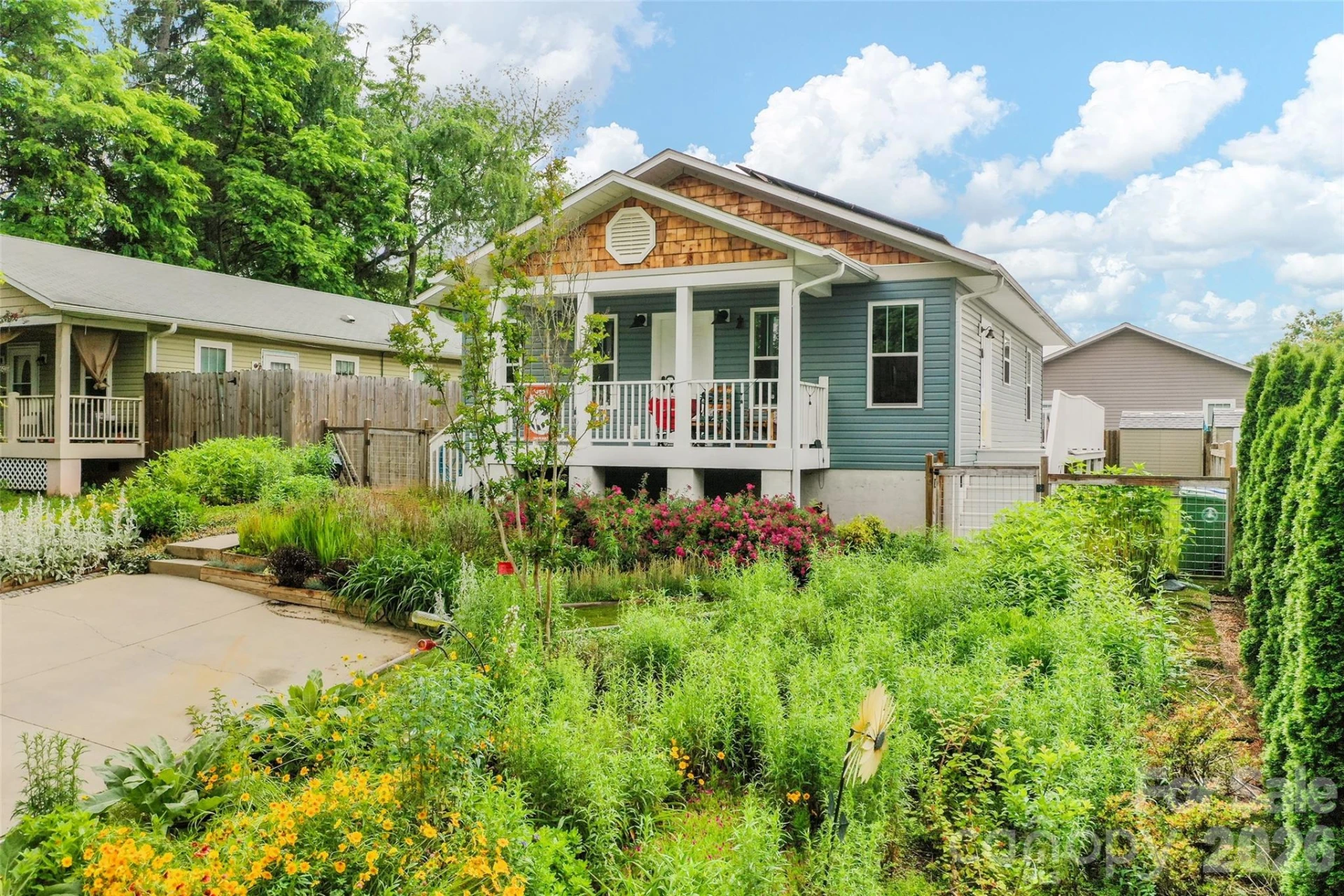 250 Virginia Avenue - Photo 3