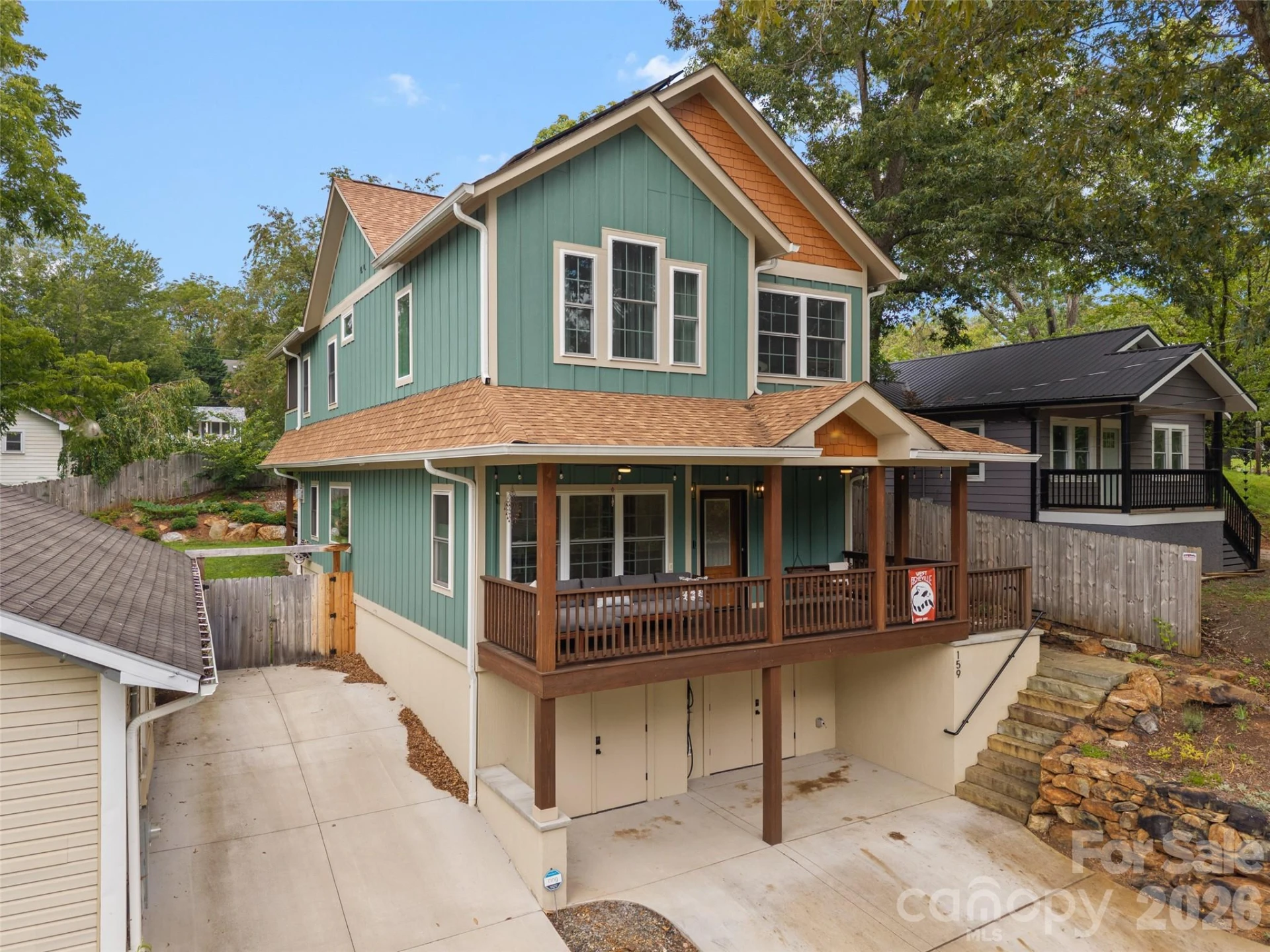159 Wellington Street - Photo 2