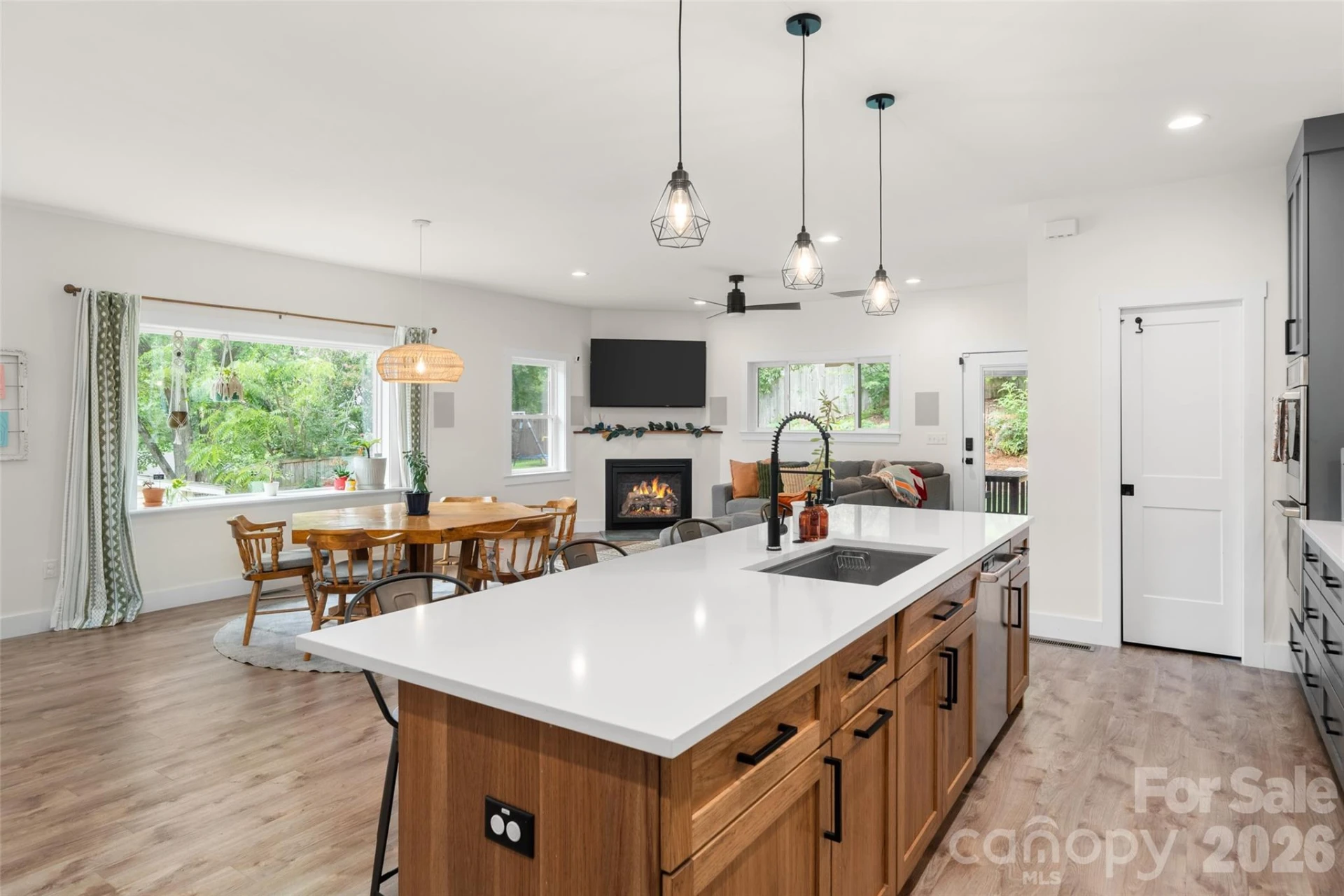159 Wellington Street - Photo 14