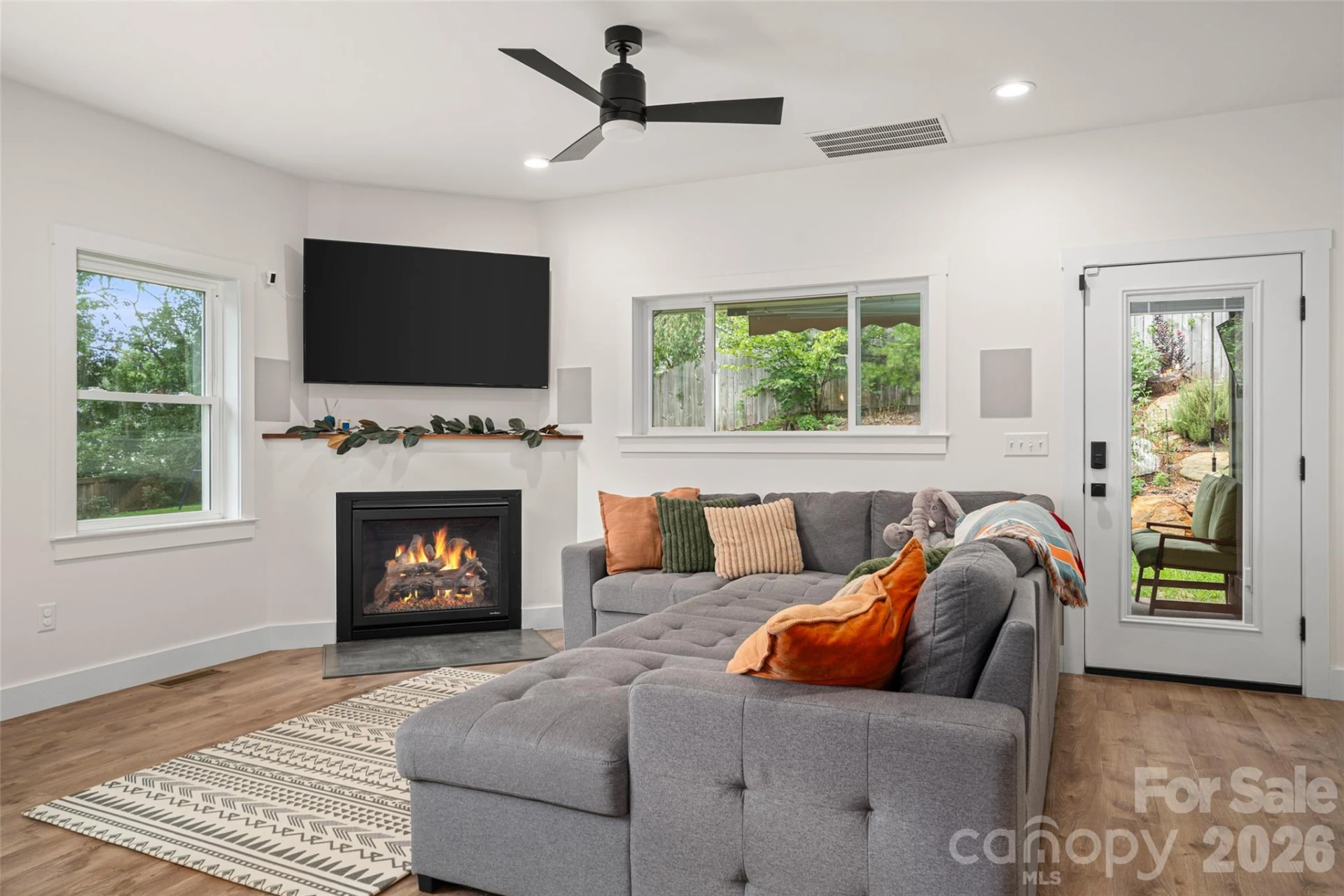 159 Wellington Street - Photo 18