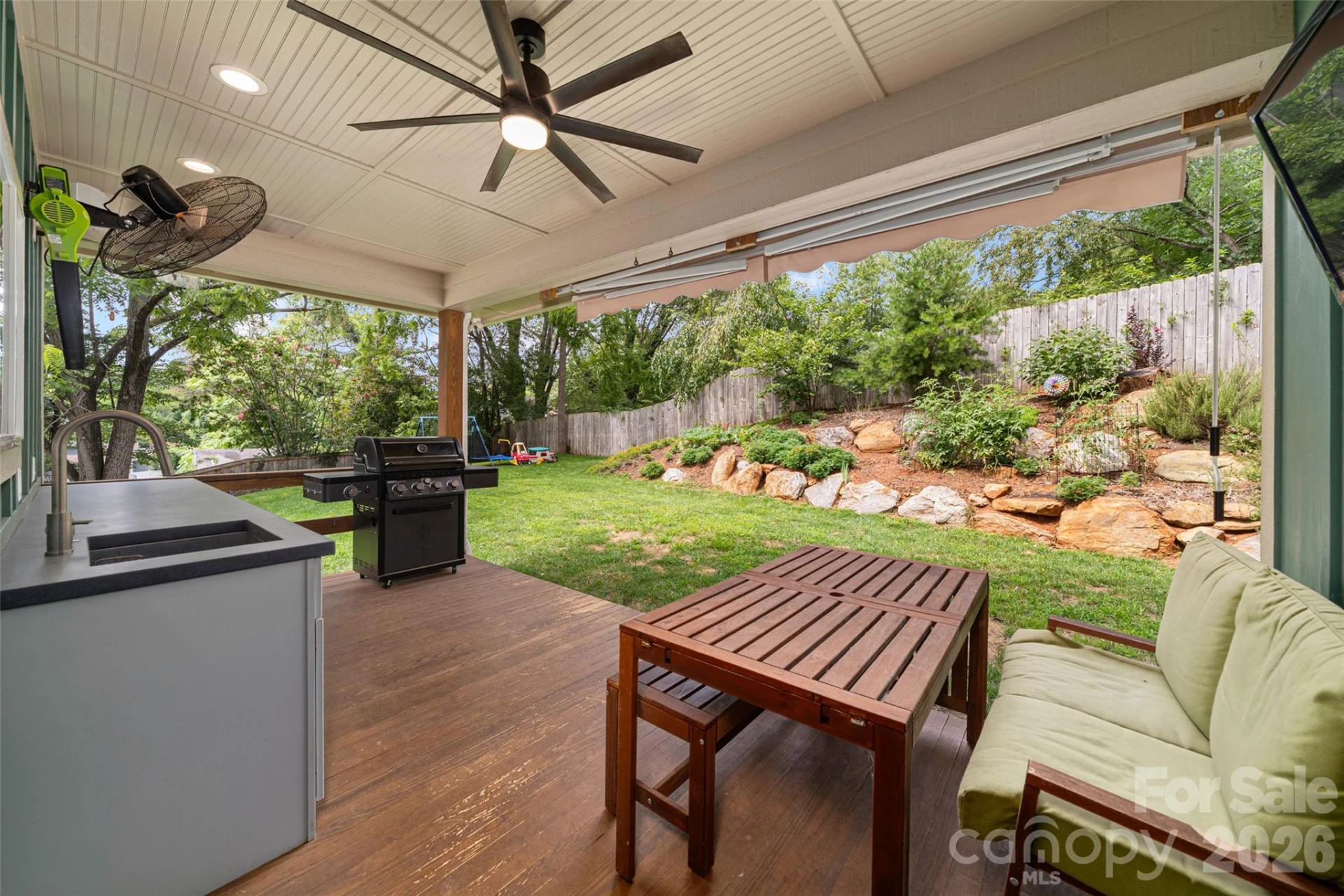 159 Wellington Street - Photo 19