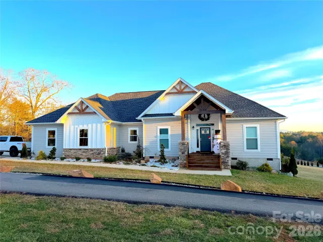 77 Horizon Way, Alexander, NC, 28701