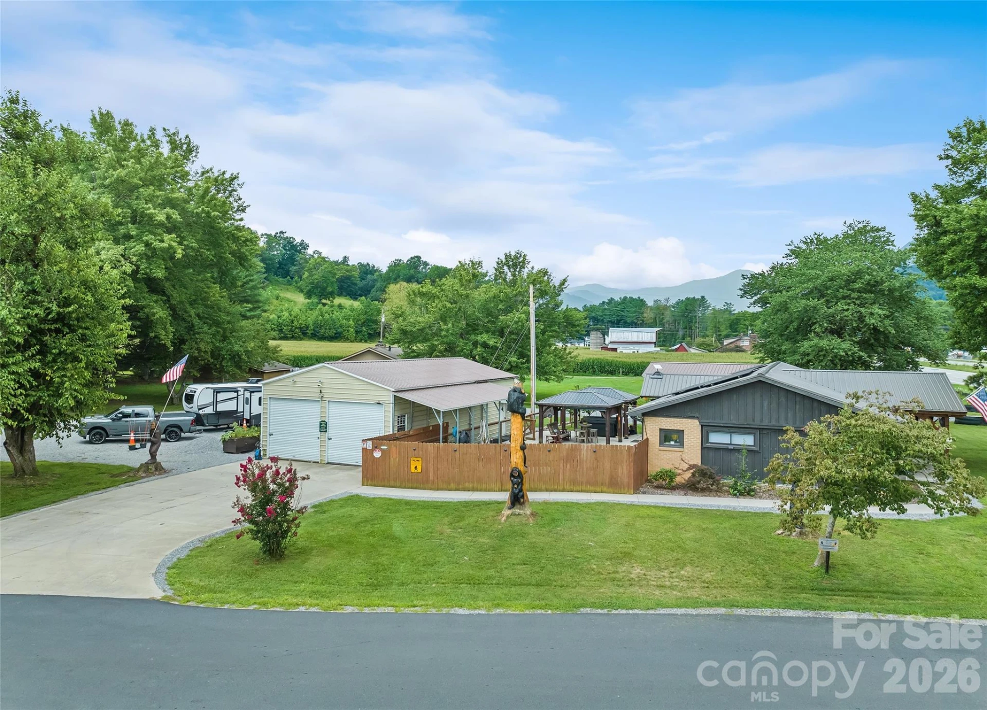 2906 Jonathan Creek Road - Photo 5