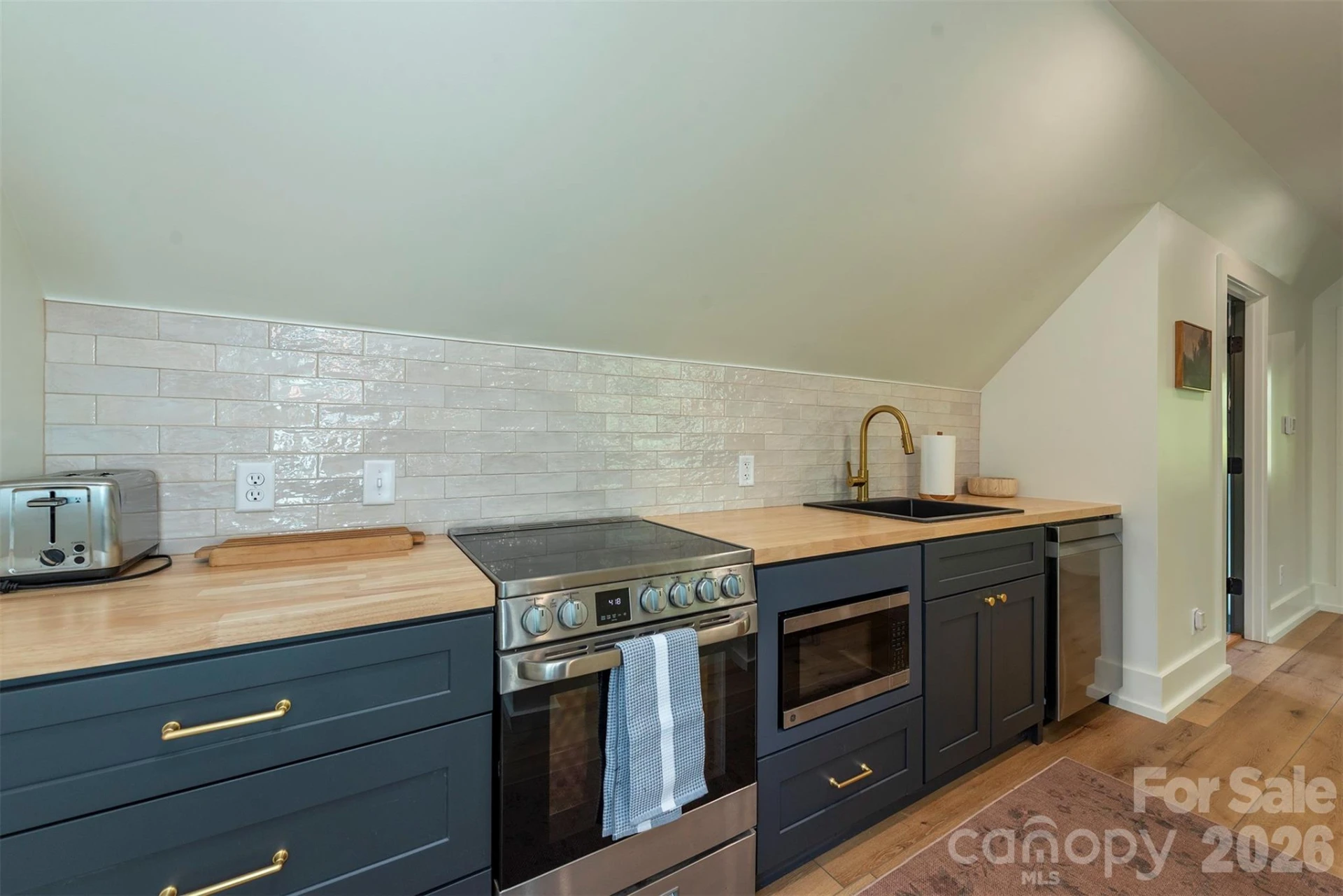 1156 Campbells Trace - Photo 16