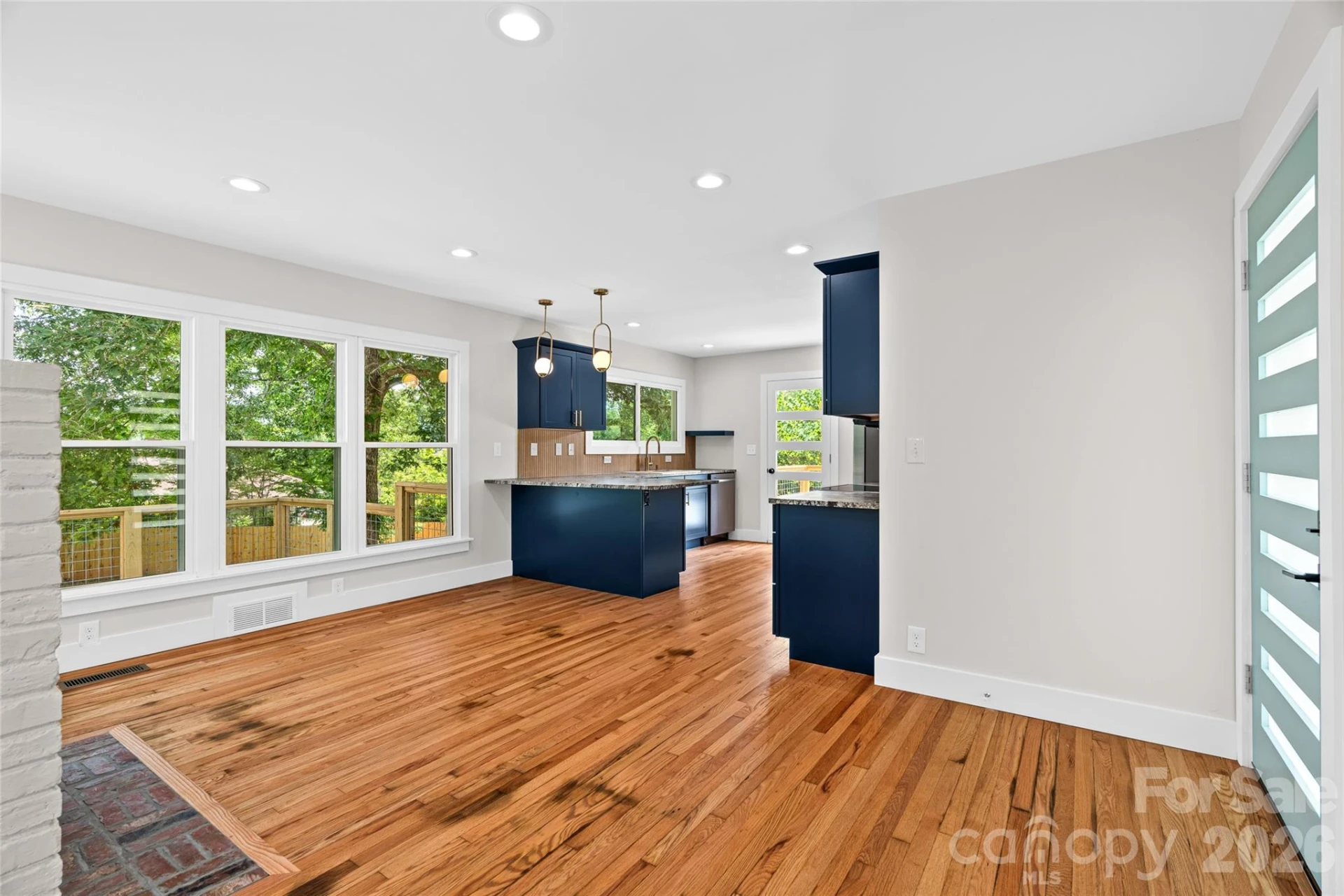 155 Oak Terrace - Photo 7