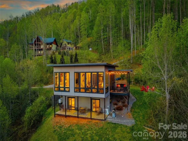 147 Bluff Creek Terrace, Candler, NC, 28715