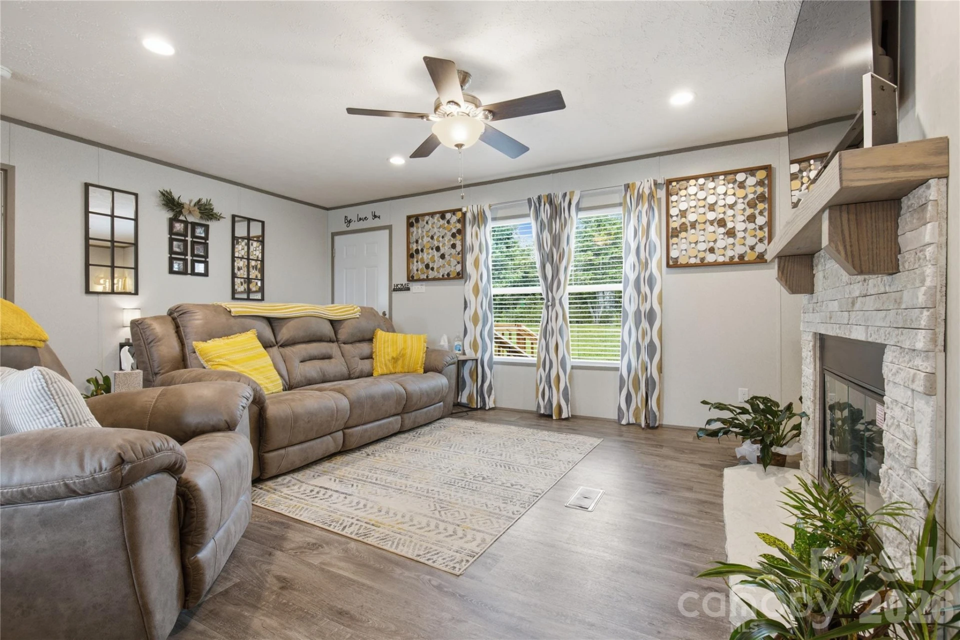 3906 Hollis Road - Photo 14