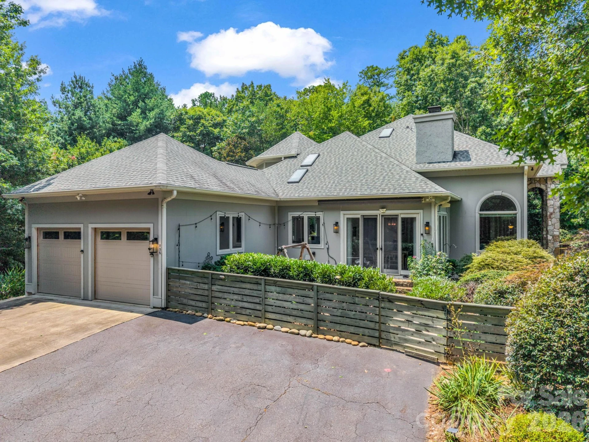 556 Quail Ridge Boulevard - Photo 2