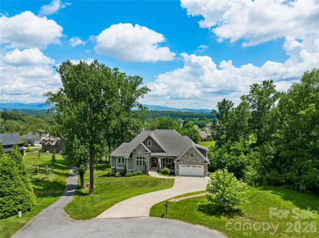 143 Gracie Lane, Mills River, NC, 28759