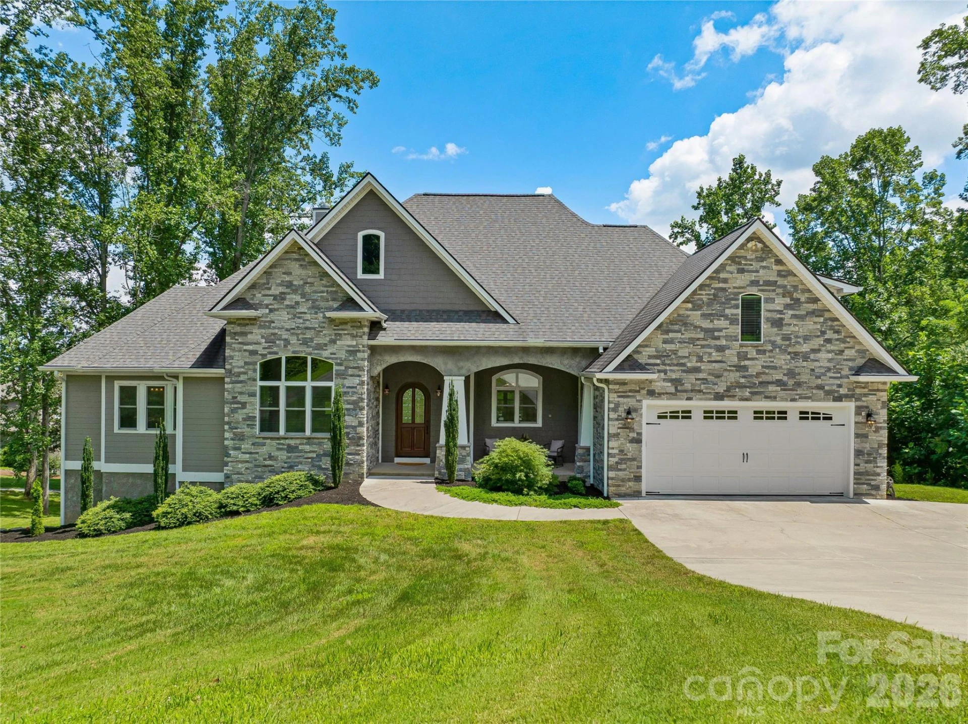 143 Gracie Lane - Photo 2