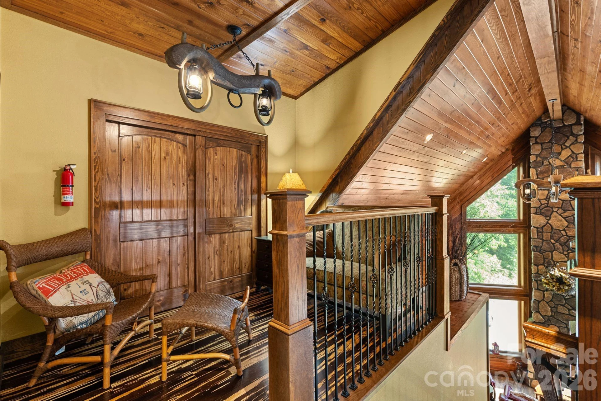 100 Moonshineholler Drive - Photo 10