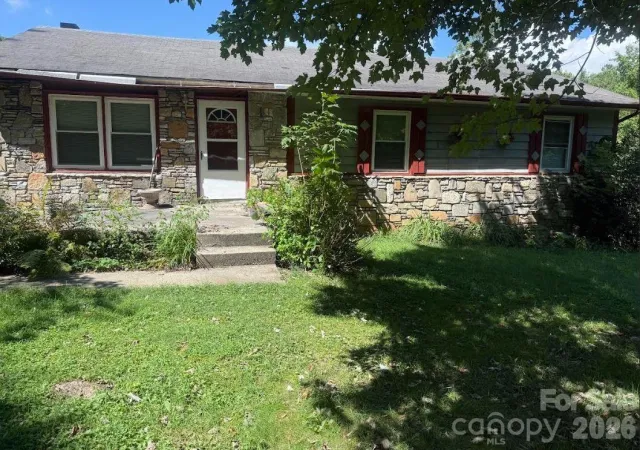 107 Flat Creek Drive, Lake Toxaway, NC, 28747