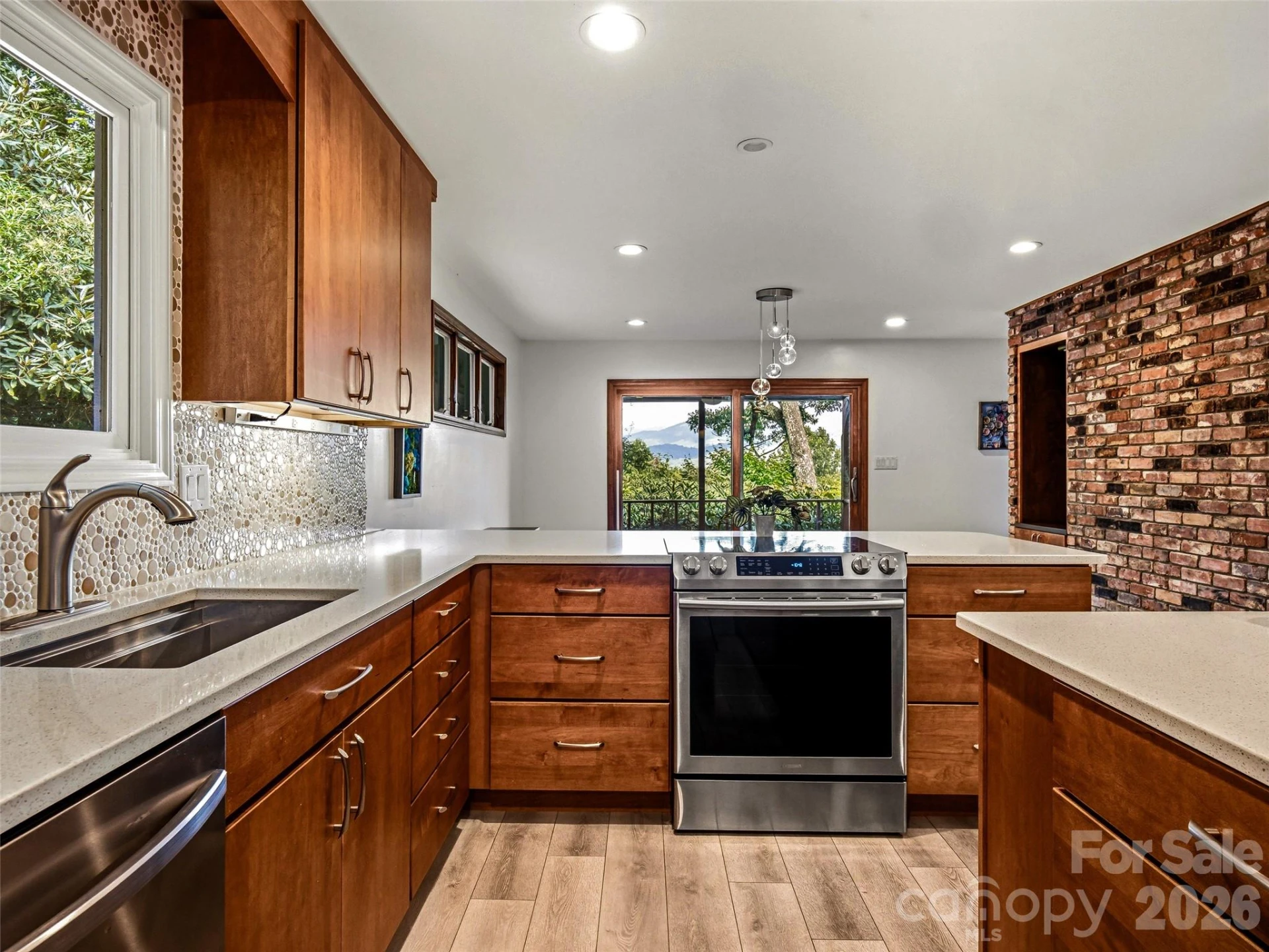 252 Middlemount Road - Photo 14