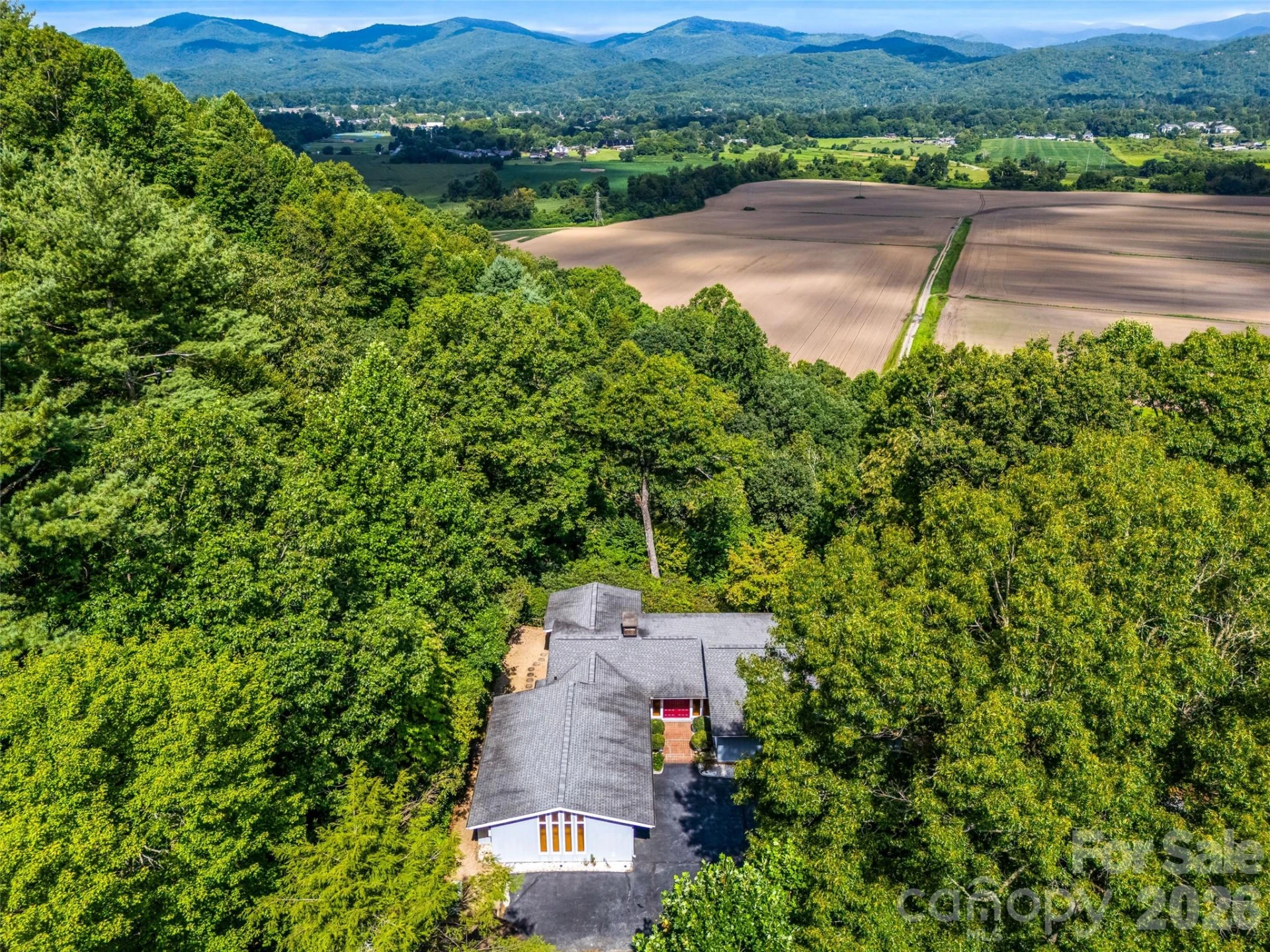 252 Middlemount Road - Photo 44
