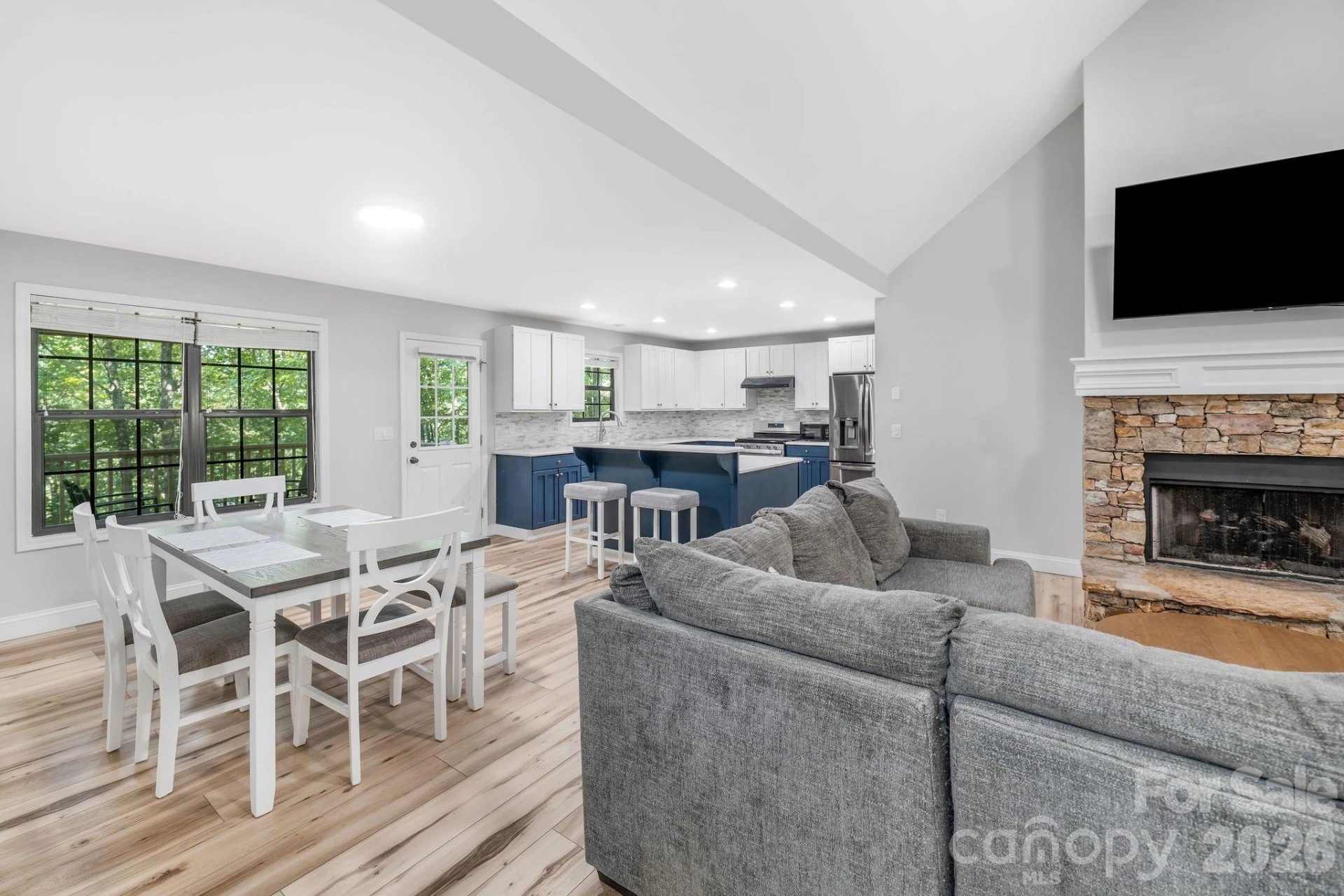 526 Whetstone Gap Road - Photo 4