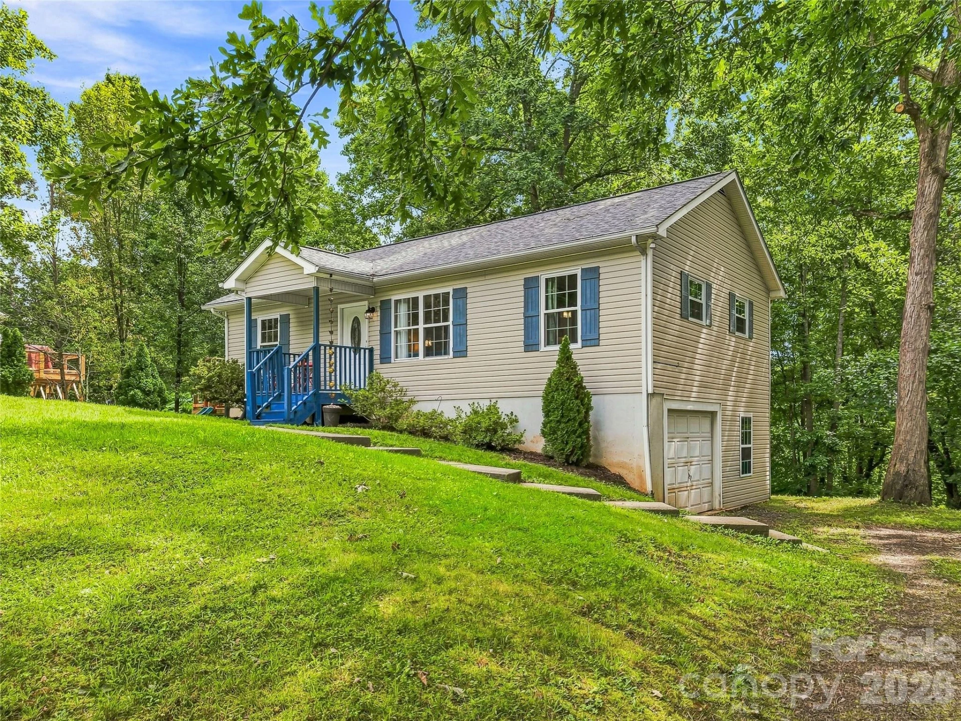 1019 Mountain Drive - Photo 3